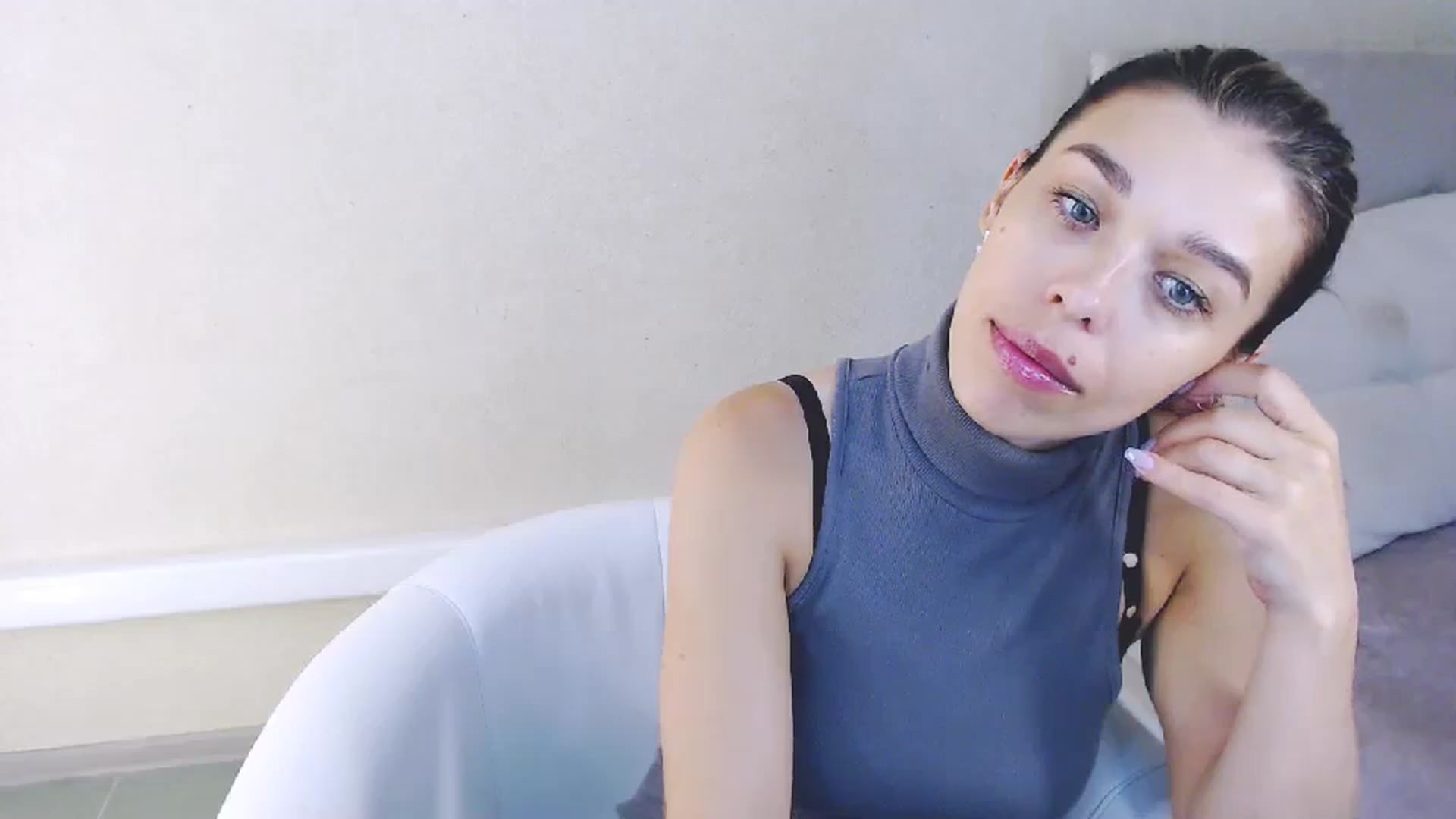 Gallery image thumbnail from MilanaGreen's myfreecams stream on, 08/19/2023, 13:47 image 11 of 20