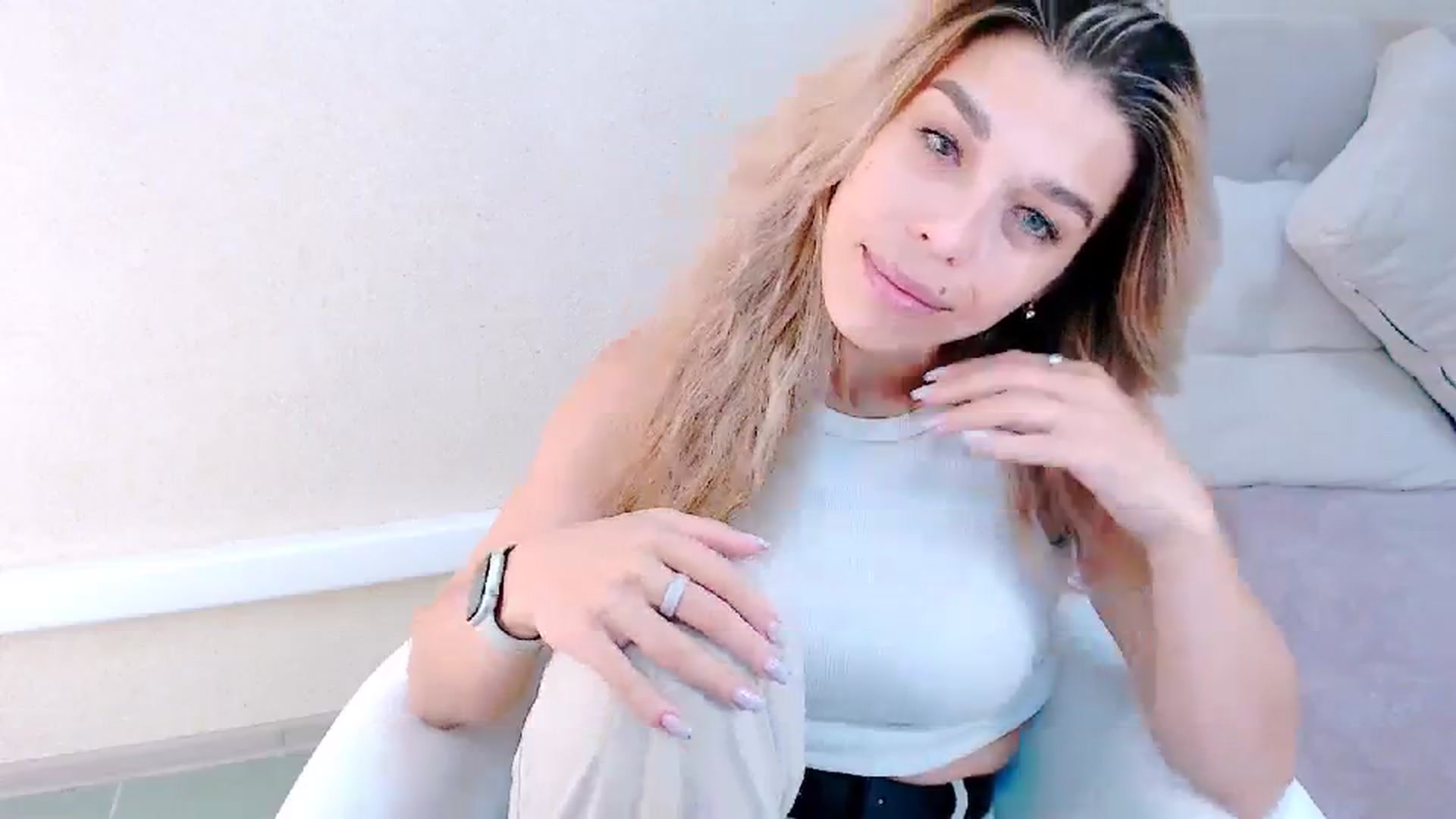 Gallery image thumbnail from MilanaGreen's myfreecams stream on, 08/29/2023, 13:59 image 15 of 20