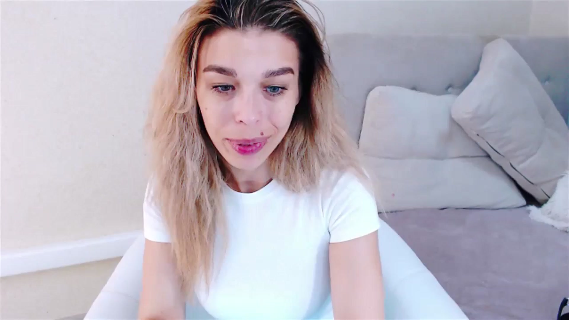 Gallery image thumbnail from MilanaGreen's myfreecams stream on, 08/30/2023, 12:35 image 6 of 20