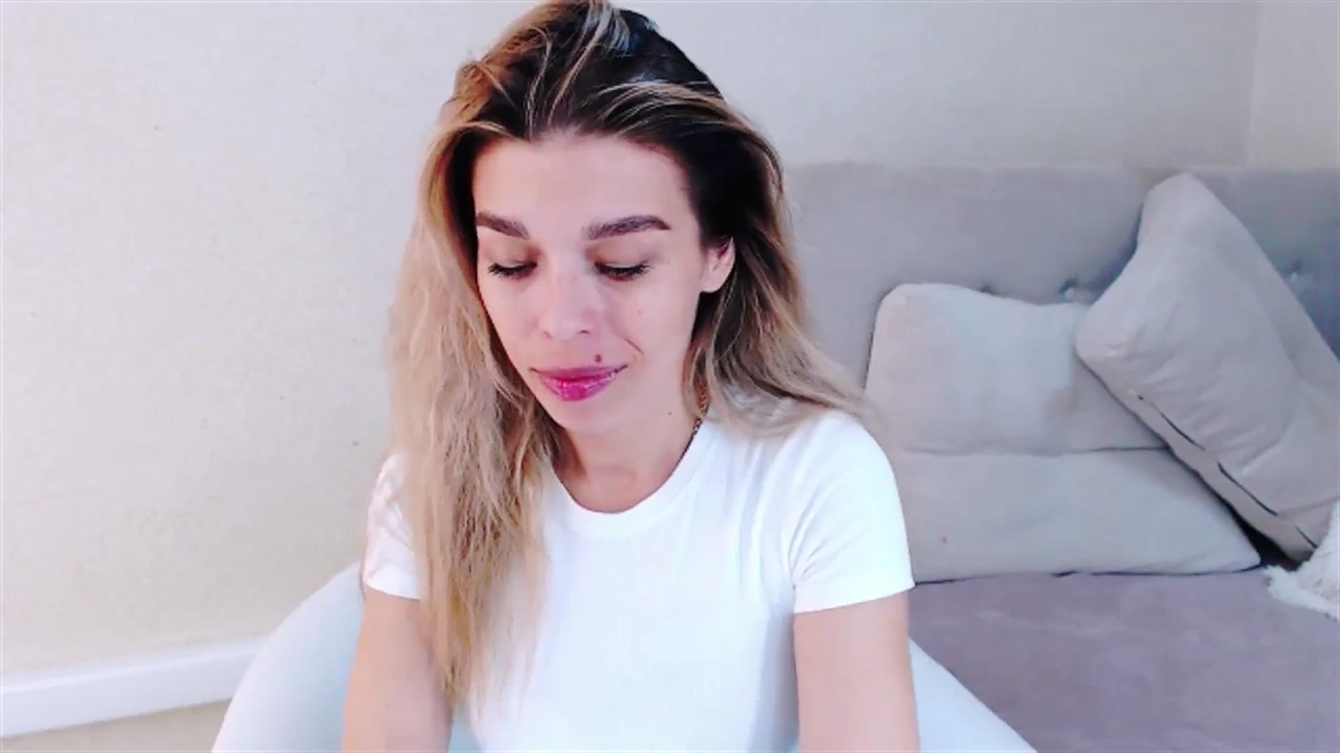 Gallery image thumbnail from MilanaGreen's myfreecams stream on, 08/30/2023, 12:35 image 2 of 20