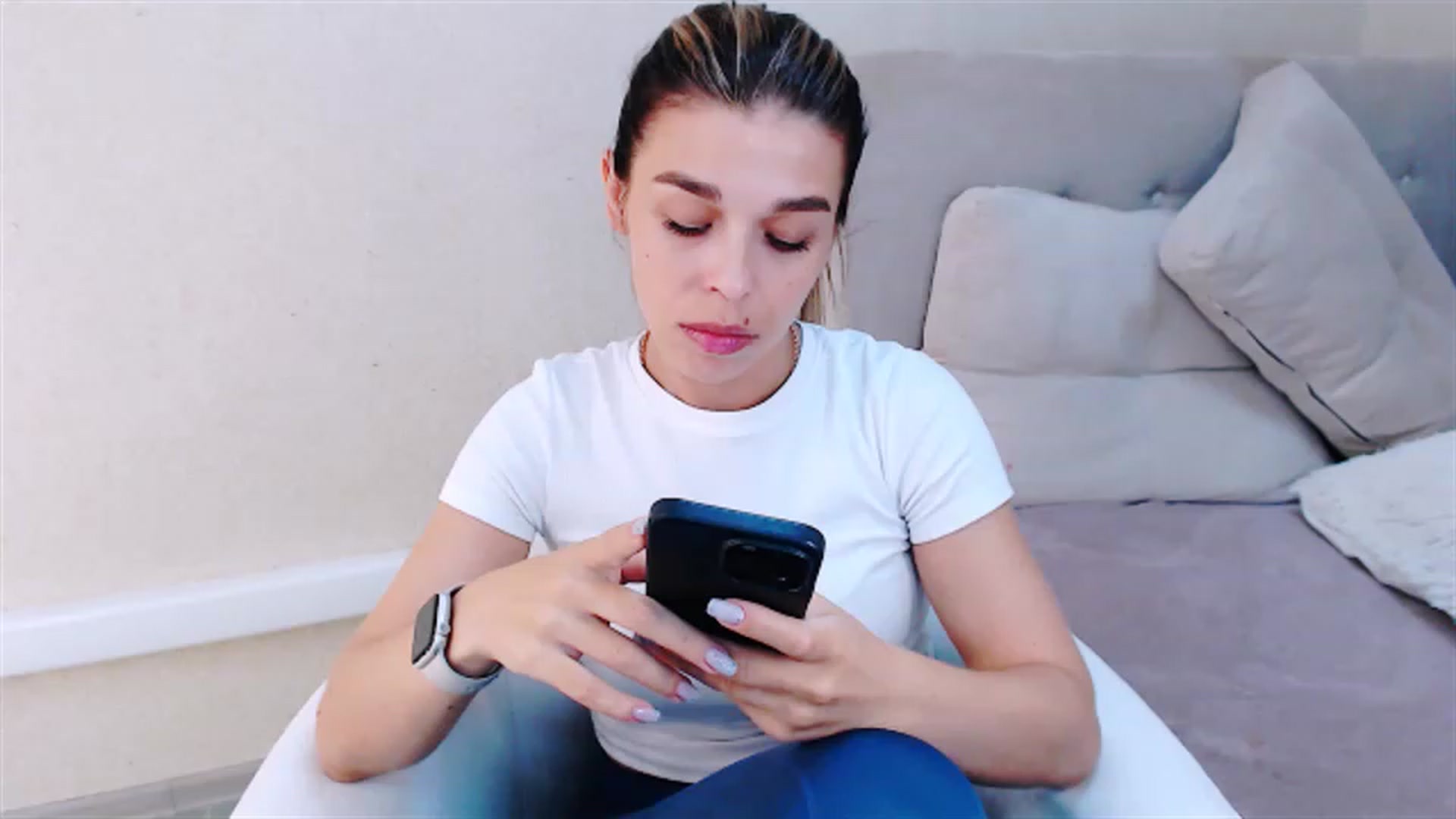 Gallery image thumbnail from MilanaGreen's myfreecams stream on, 08/30/2023, 13:42 image 15 of 20