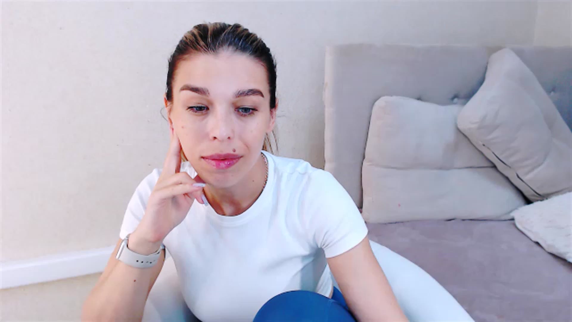 Gallery image thumbnail from MilanaGreen's myfreecams stream on, 08/30/2023, 13:42 image 10 of 20