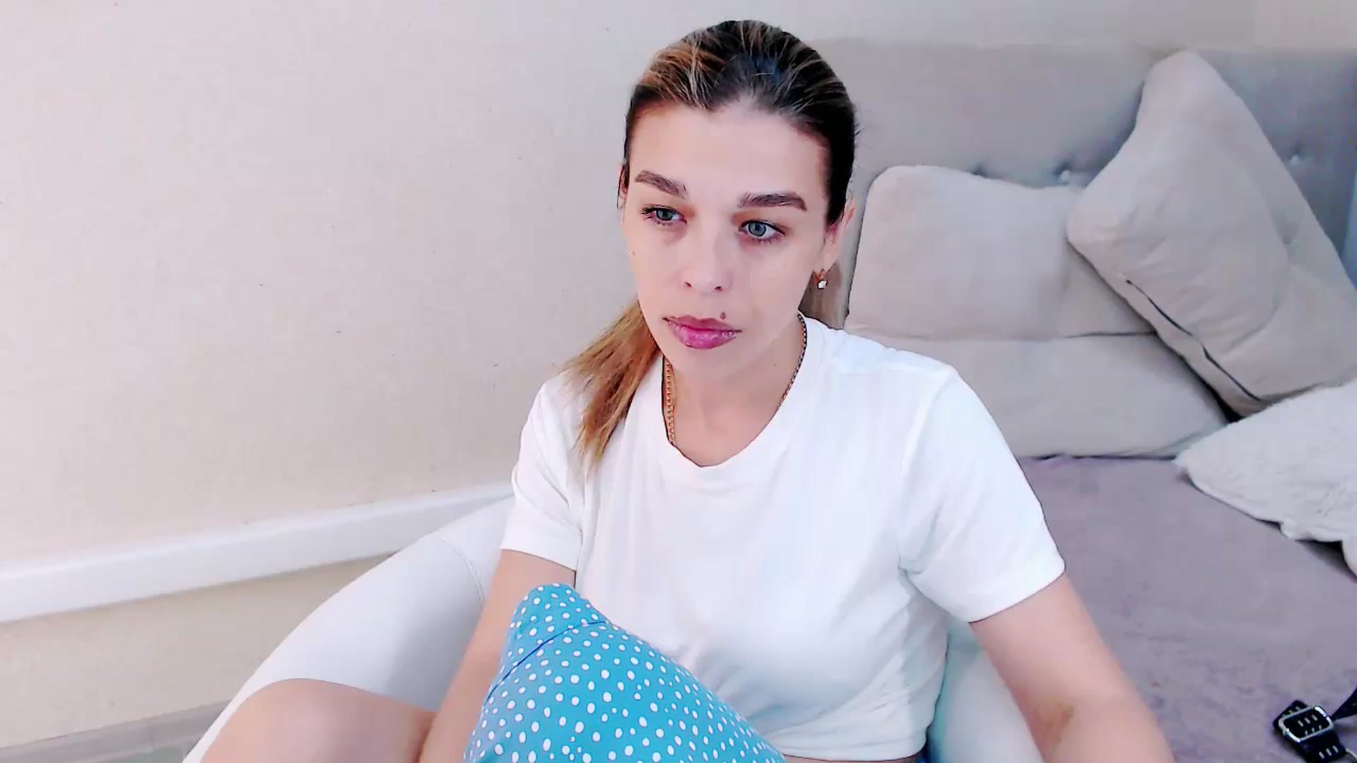 Gallery image thumbnail from MilanaGreen's myfreecams stream on, 08/31/2023, 11:40 image 2 of 20