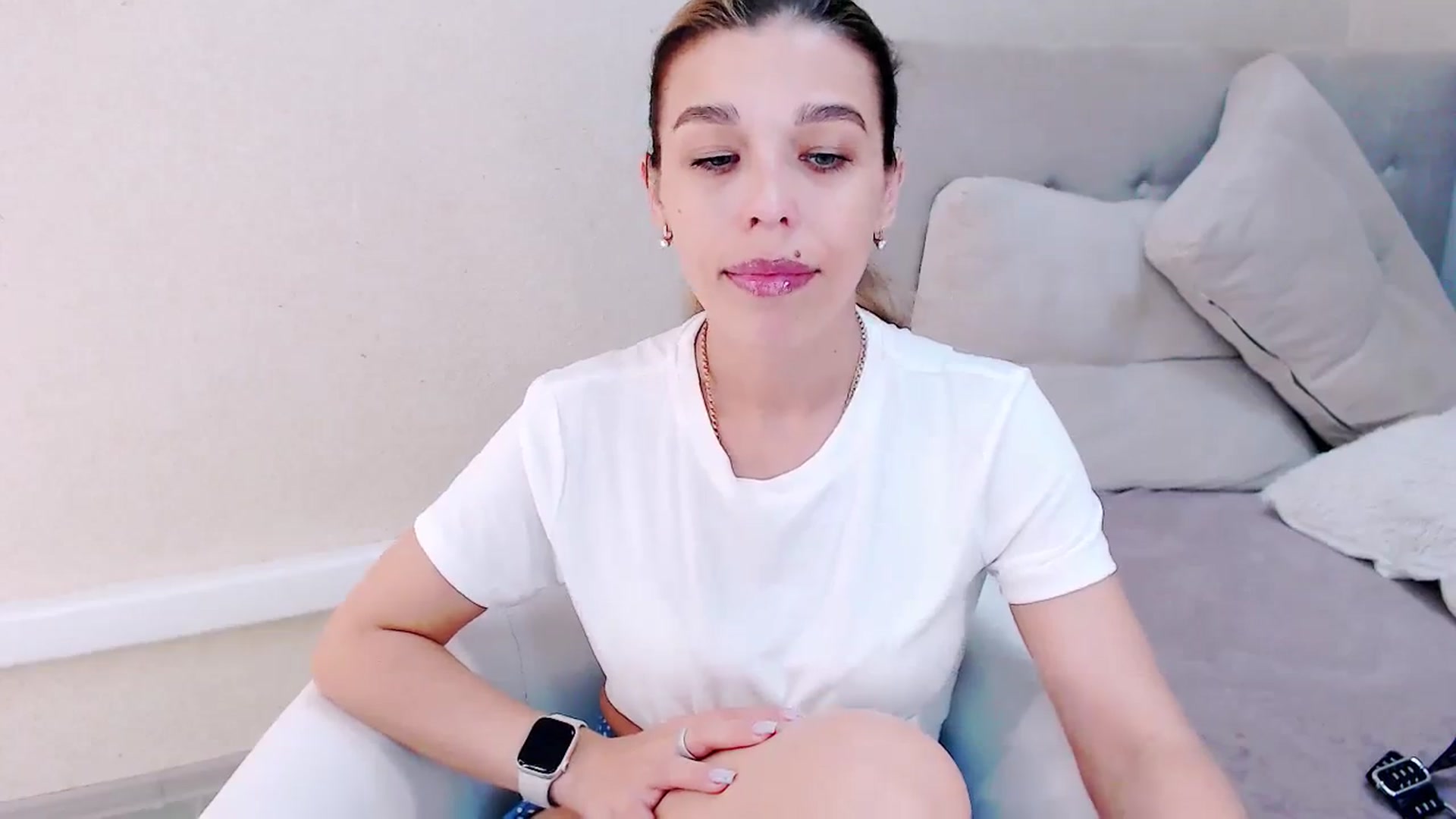Gallery image thumbnail from MilanaGreen's myfreecams stream on, 08/31/2023, 11:40 image 10 of 20
