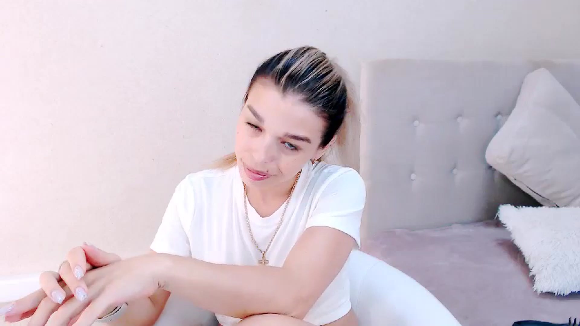 Gallery image thumbnail from MilanaGreen's myfreecams stream on, 08/31/2023, 14:03 image 5 of 20