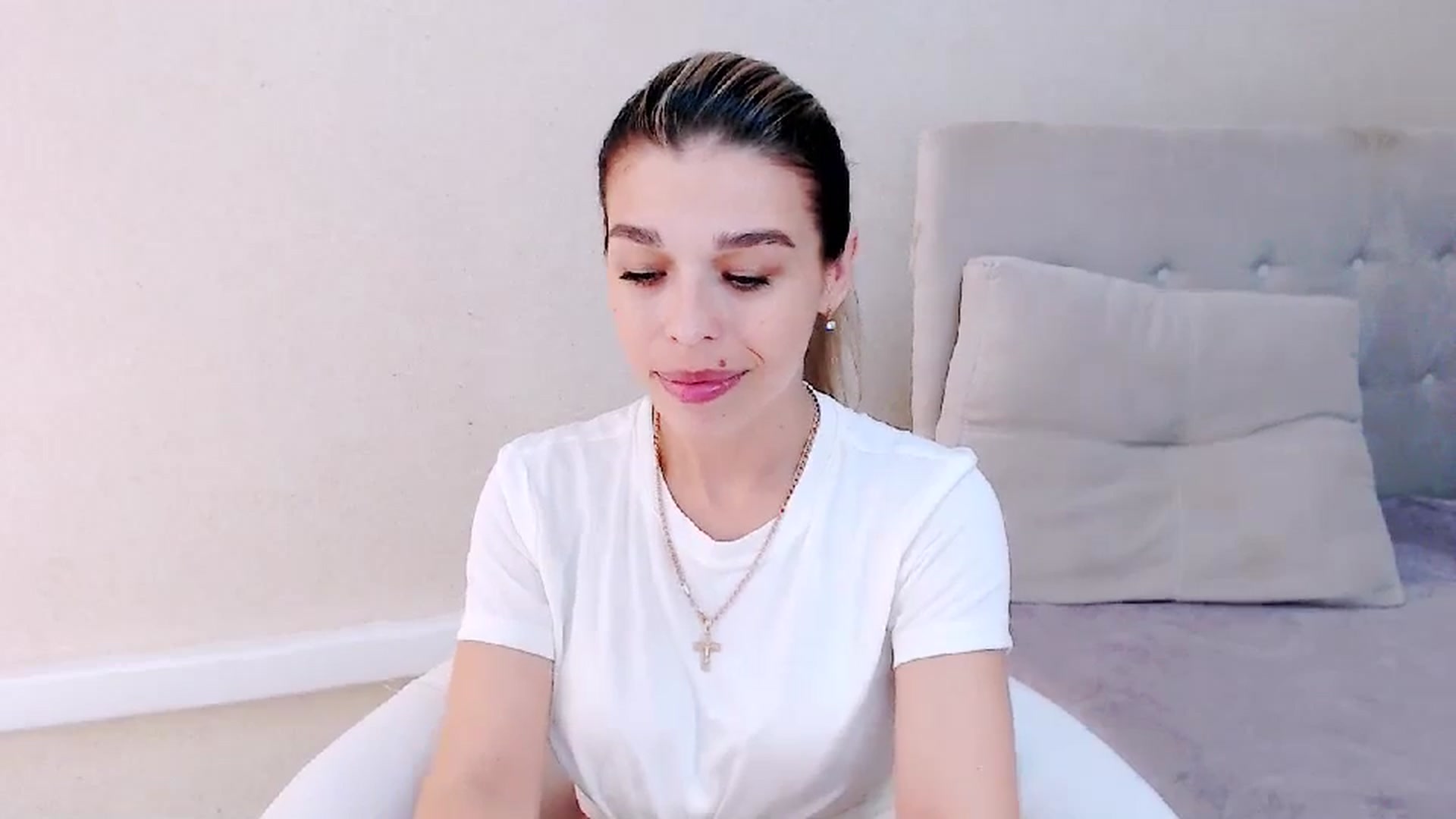 Gallery image thumbnail from MilanaGreen's myfreecams stream on, 08/31/2023, 14:03 image 15 of 20