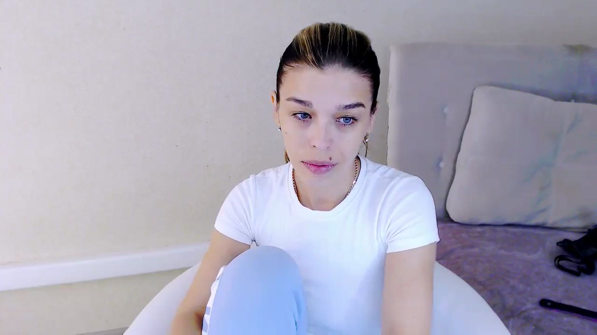 Gallery image thumbnail from MilanaGreen's myfreecams stream on, 09/04/2023, 13:18 image 16 of 20