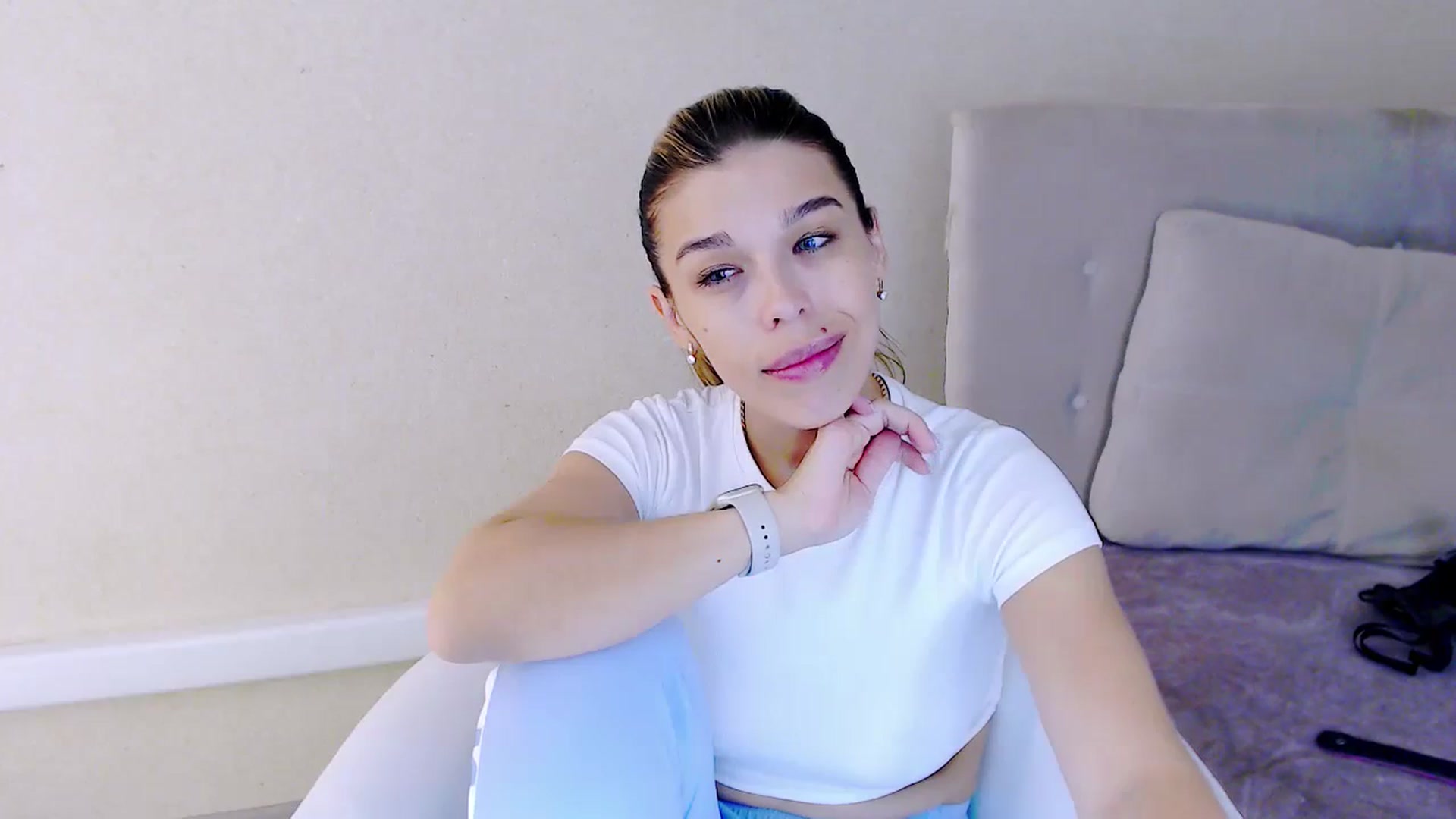 Gallery image thumbnail from MilanaGreen's myfreecams stream on, 09/04/2023, 13:18 image 15 of 20
