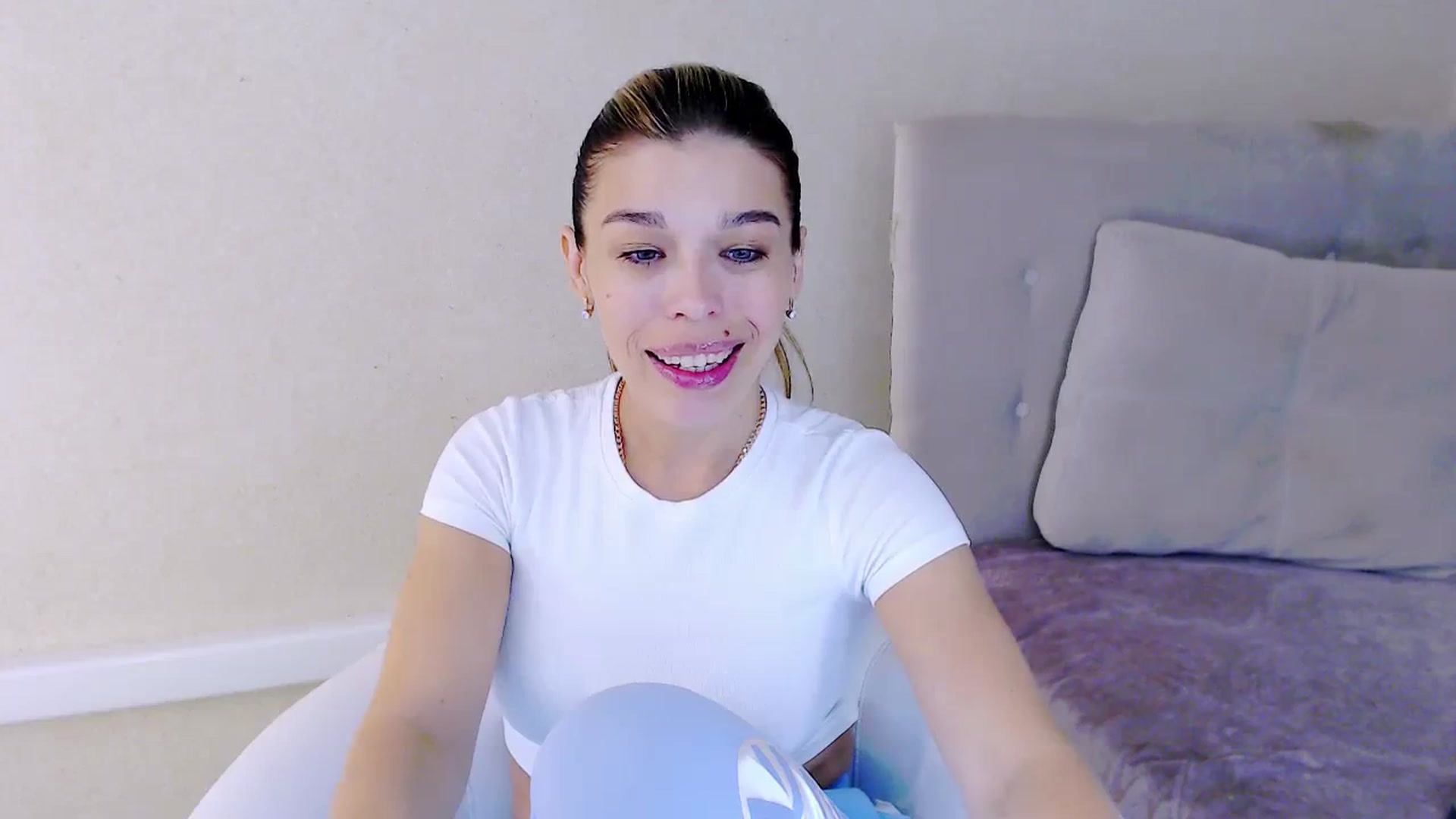 Gallery image thumbnail from MilanaGreen's myfreecams stream on, 09/04/2023, 13:18 image 6 of 20