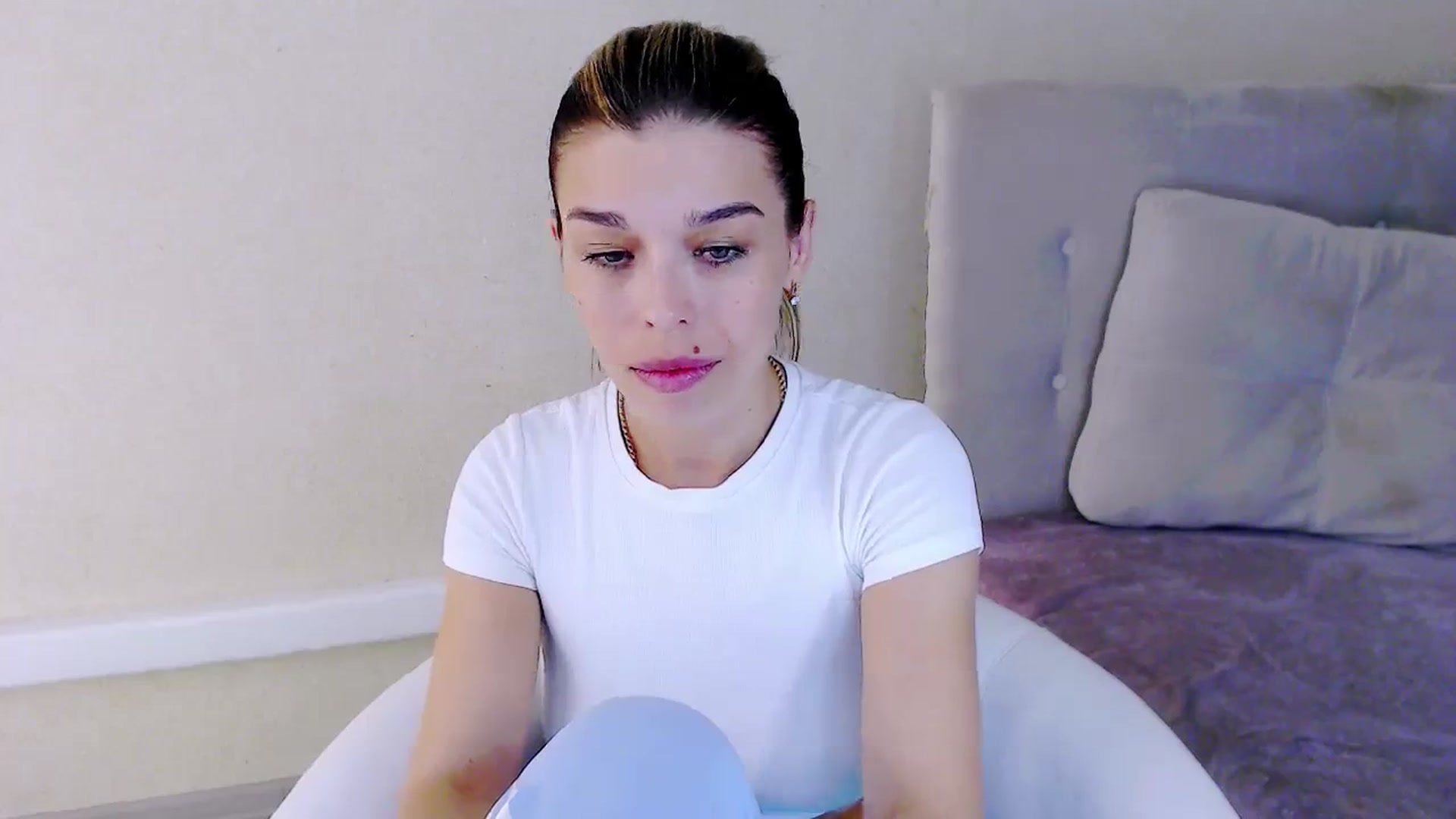Gallery image thumbnail from MilanaGreen's myfreecams stream on, 09/04/2023, 15:51 image 14 of 20