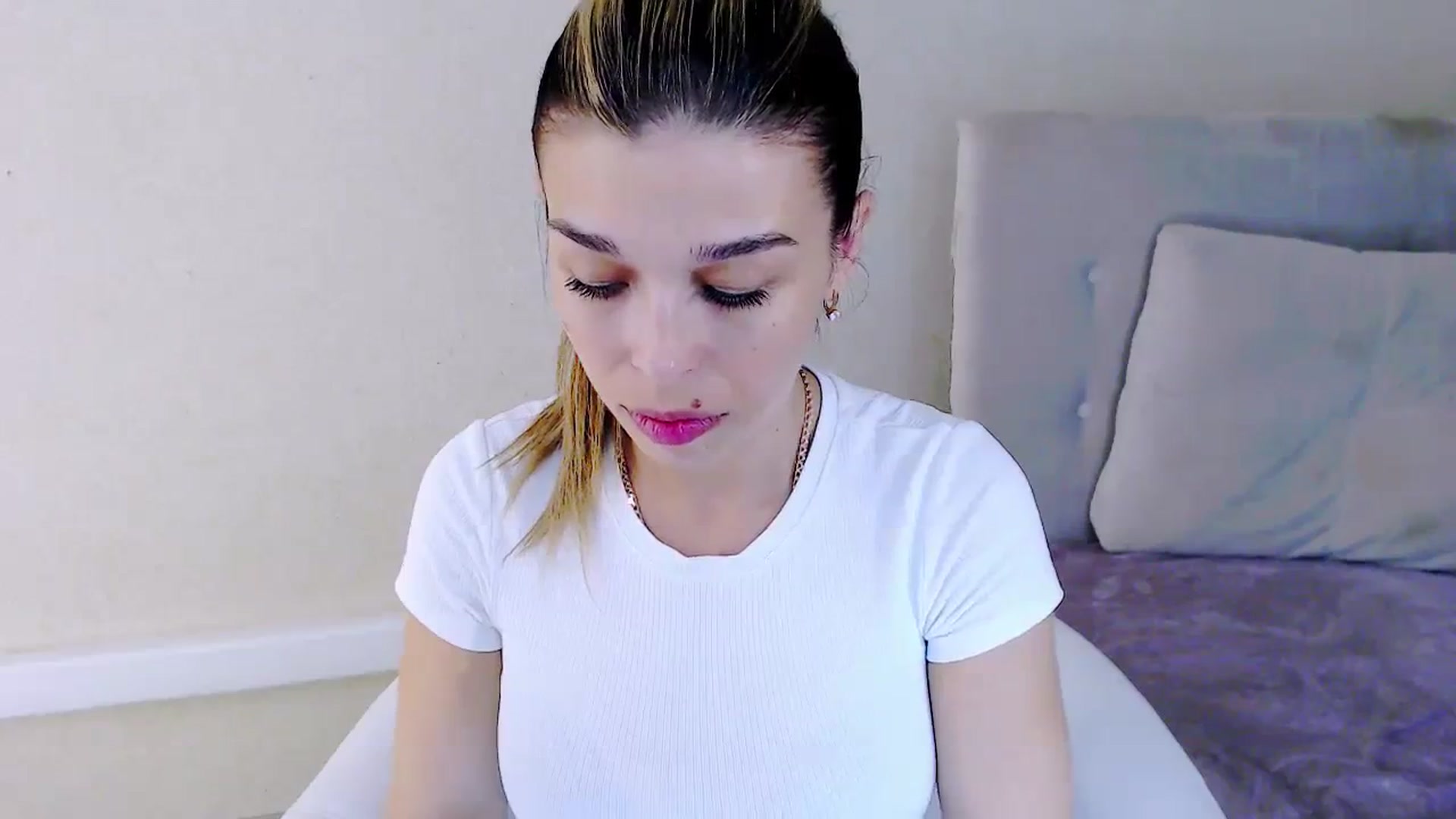 Gallery image thumbnail from MilanaGreen's myfreecams stream on, 09/04/2023, 15:51 image 20 of 20
