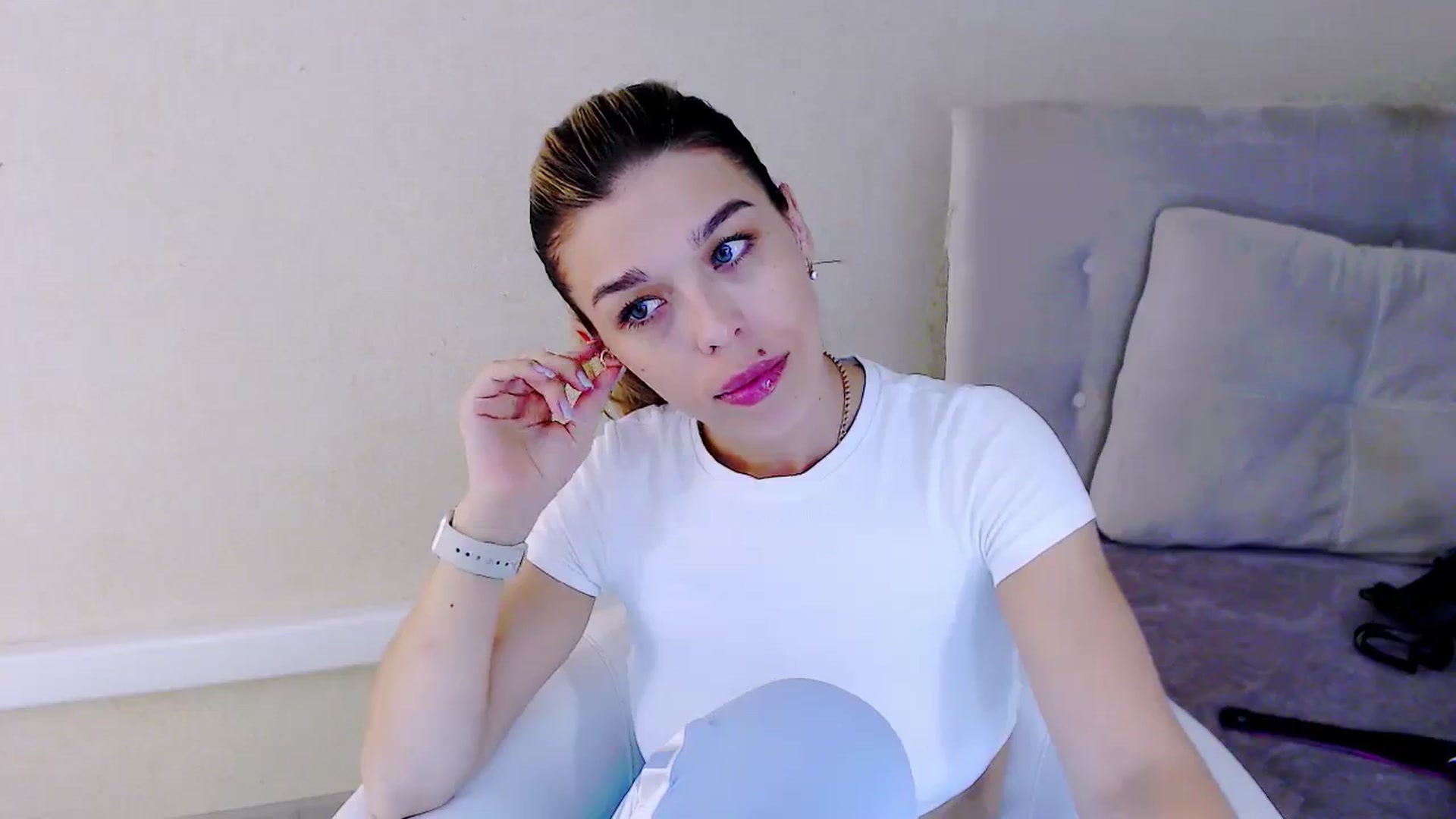 Gallery image thumbnail from MilanaGreen's myfreecams stream on, 09/04/2023, 15:51 image 7 of 20