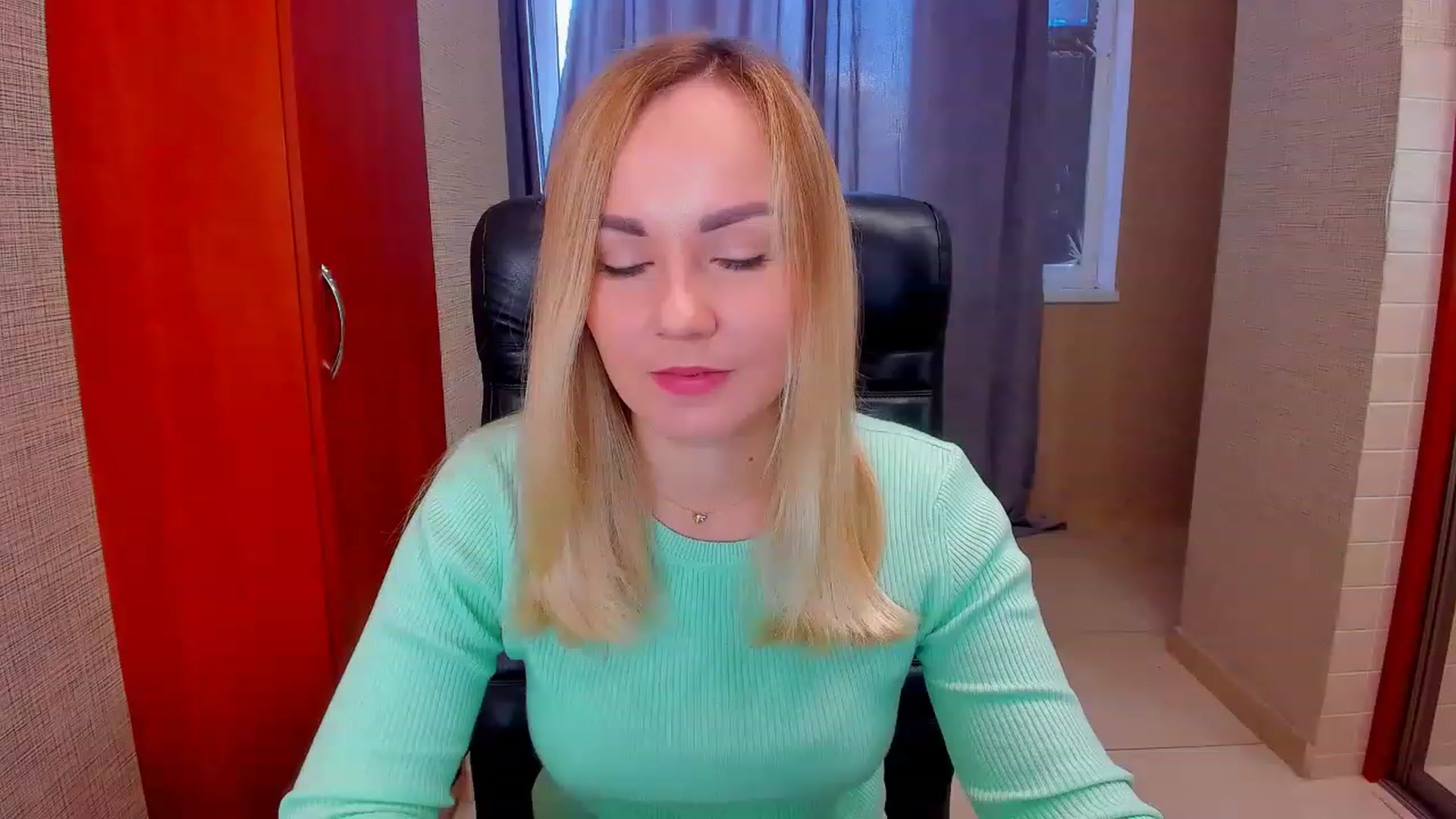 Gallery image thumbnail from MilanaLil's myfreecams stream on, 11/14/2022, 11:39 image 4 of 20