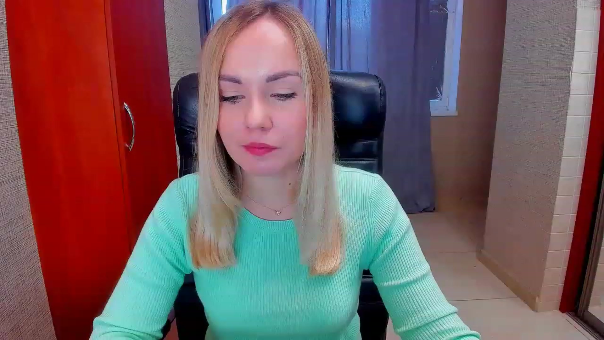 Gallery image thumbnail from MilanaLil's myfreecams stream on, 11/21/2022, 13:27 image 6 of 20