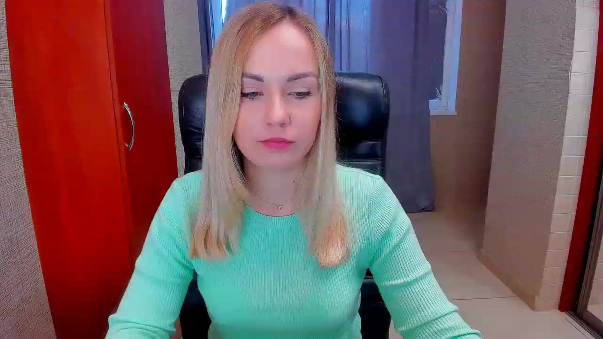 Gallery image thumbnail from MilanaLil's myfreecams stream on, 11/21/2022, 13:27 image 3 of 20