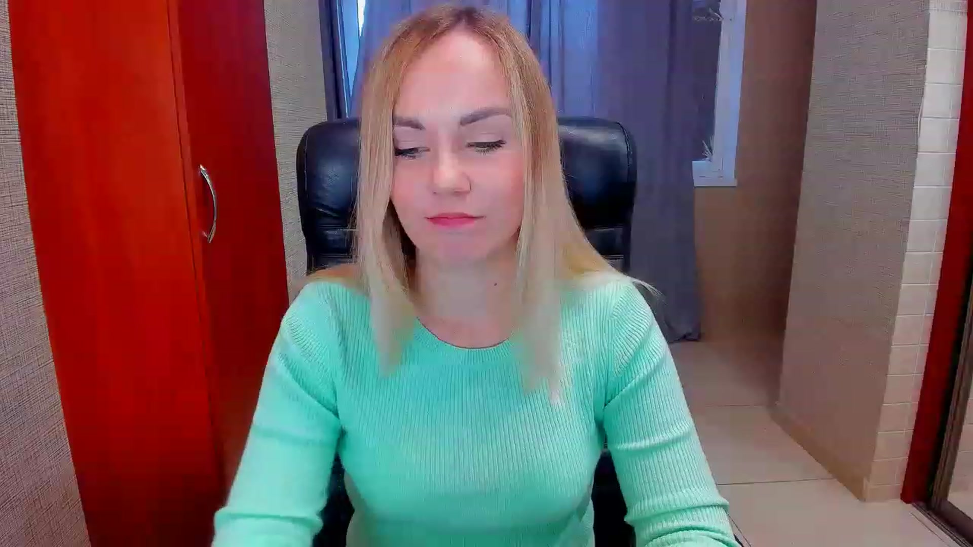 Gallery image thumbnail from MilanaLil's myfreecams stream on, 11/21/2022, 13:27 image 20 of 20