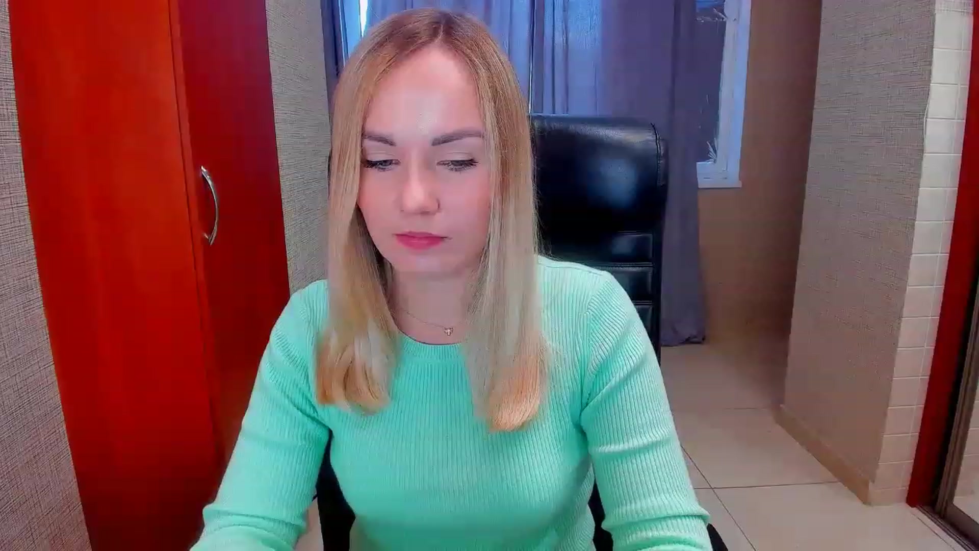 Gallery image thumbnail from MilanaLil's myfreecams stream on, 11/21/2022, 13:27 image 7 of 20