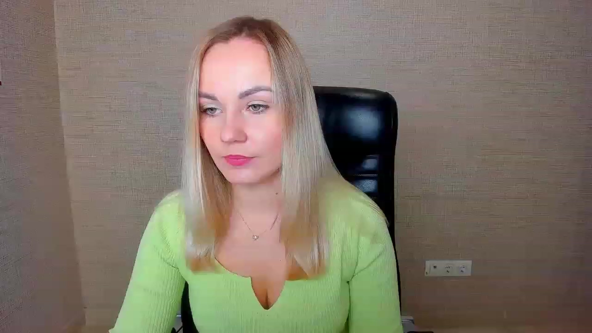 Gallery image thumbnail from MilanaLil's myfreecams stream on, 11/26/2022, 11:13 image 4 of 20