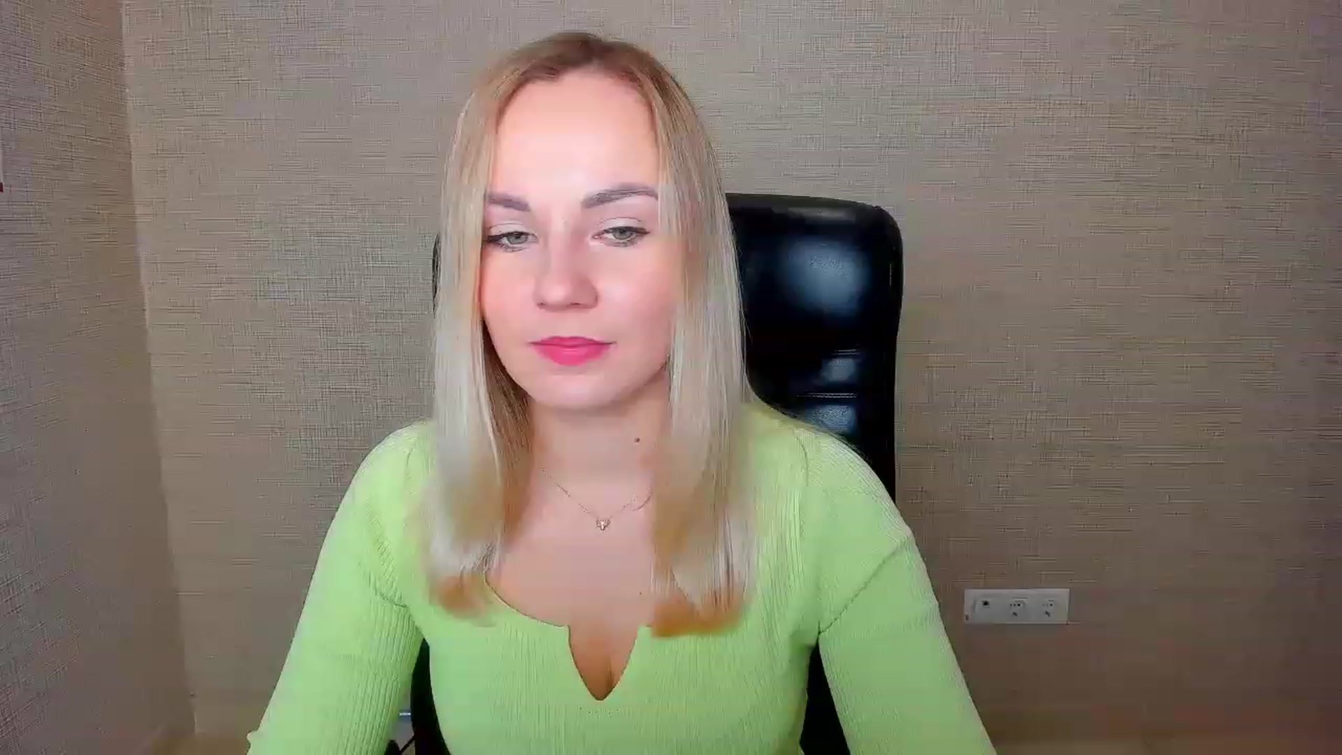 Gallery image thumbnail from MilanaLil's myfreecams stream on, 11/26/2022, 11:13 image 9 of 20