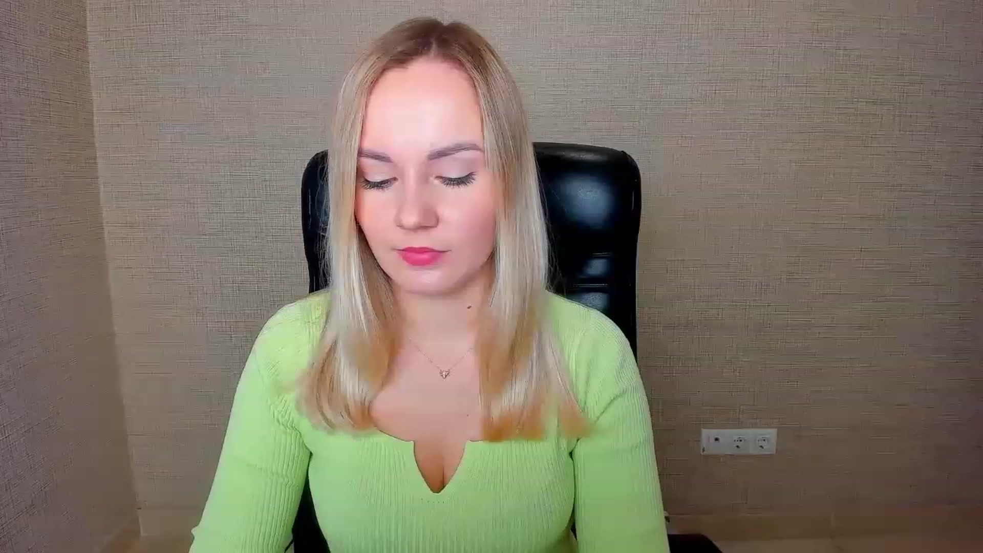 Gallery image thumbnail from MilanaLil's myfreecams stream on, 11/26/2022, 11:13 image 20 of 20