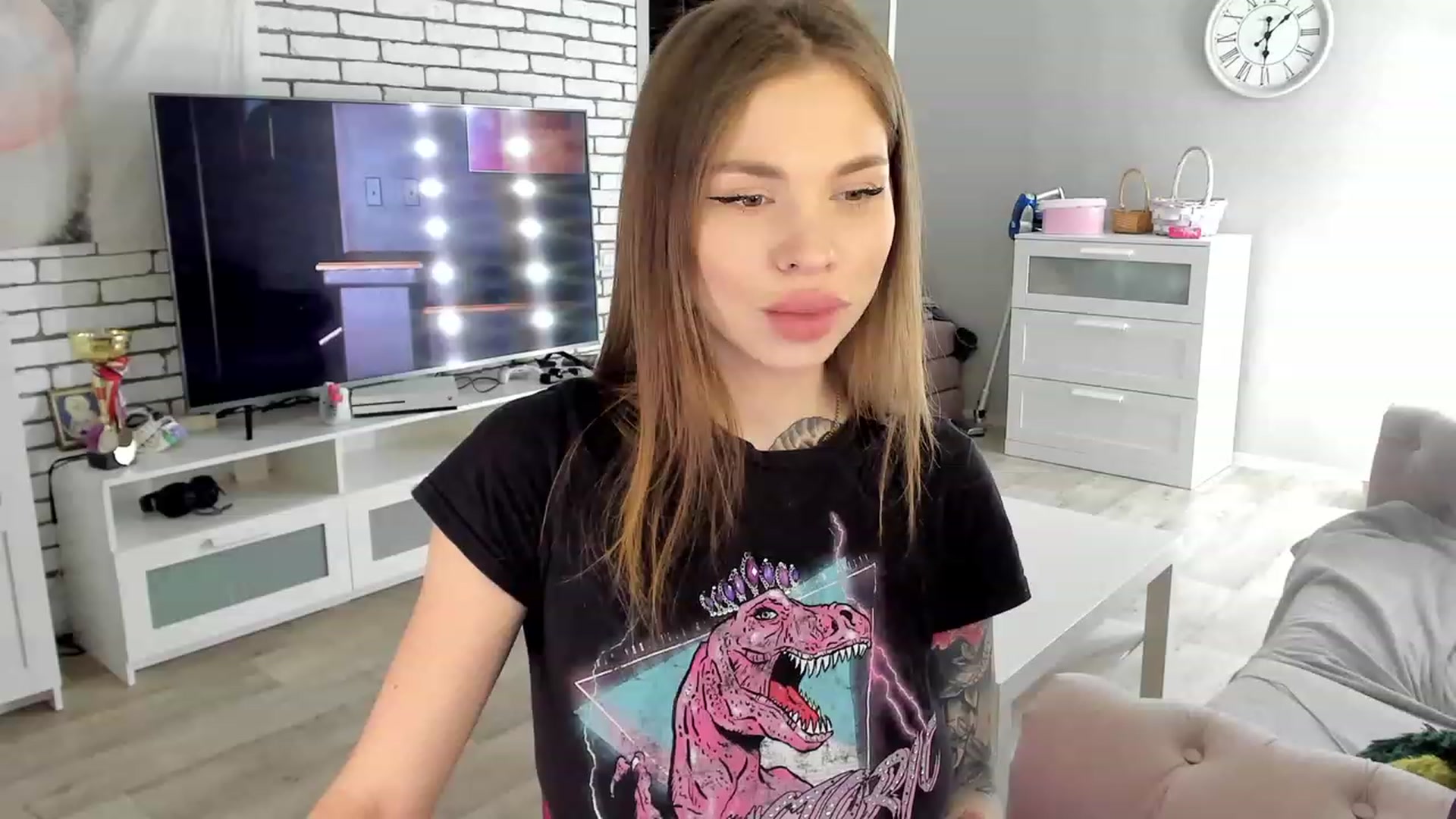 Gallery image thumbnail from MilanaSimple's myfreecams stream on, 11/14/2022, 20:08 image 1 of 20