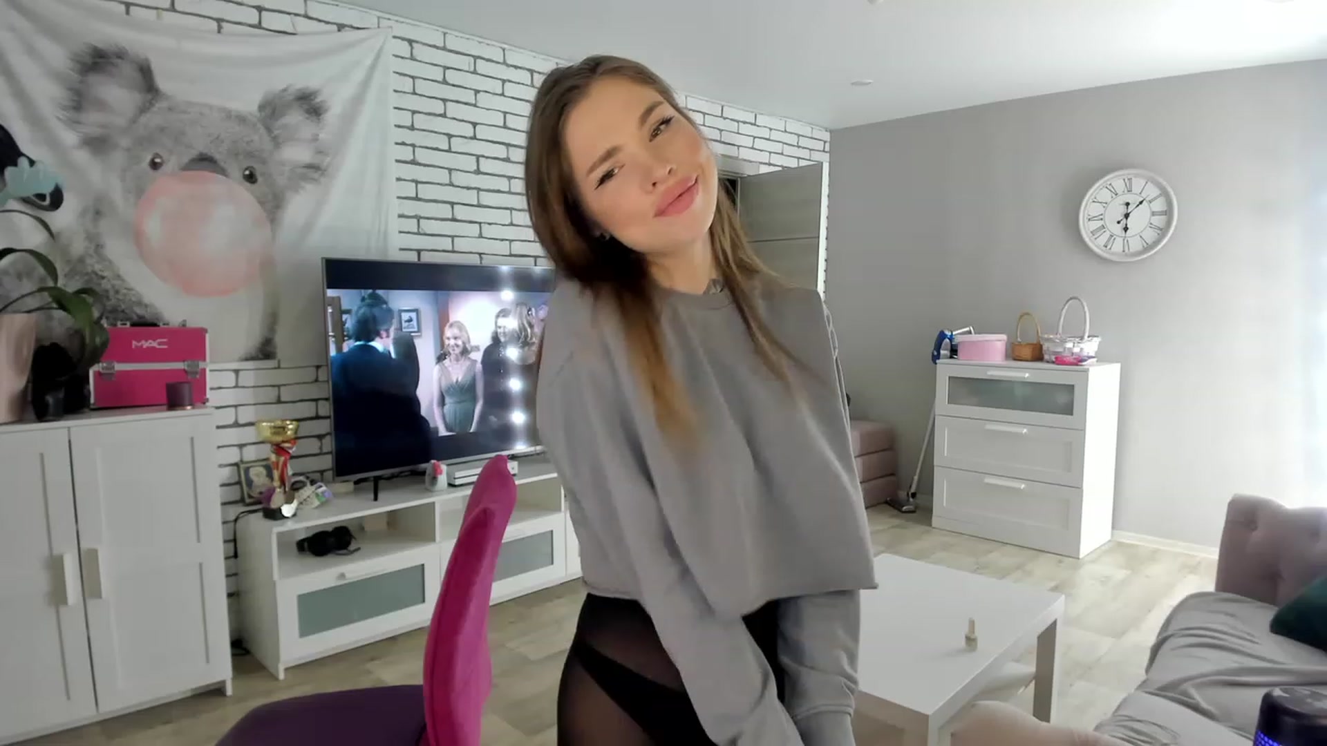 Gallery image thumbnail from MilanaSimple's myfreecams stream on, 11/15/2022, 21:23 image 7 of 20