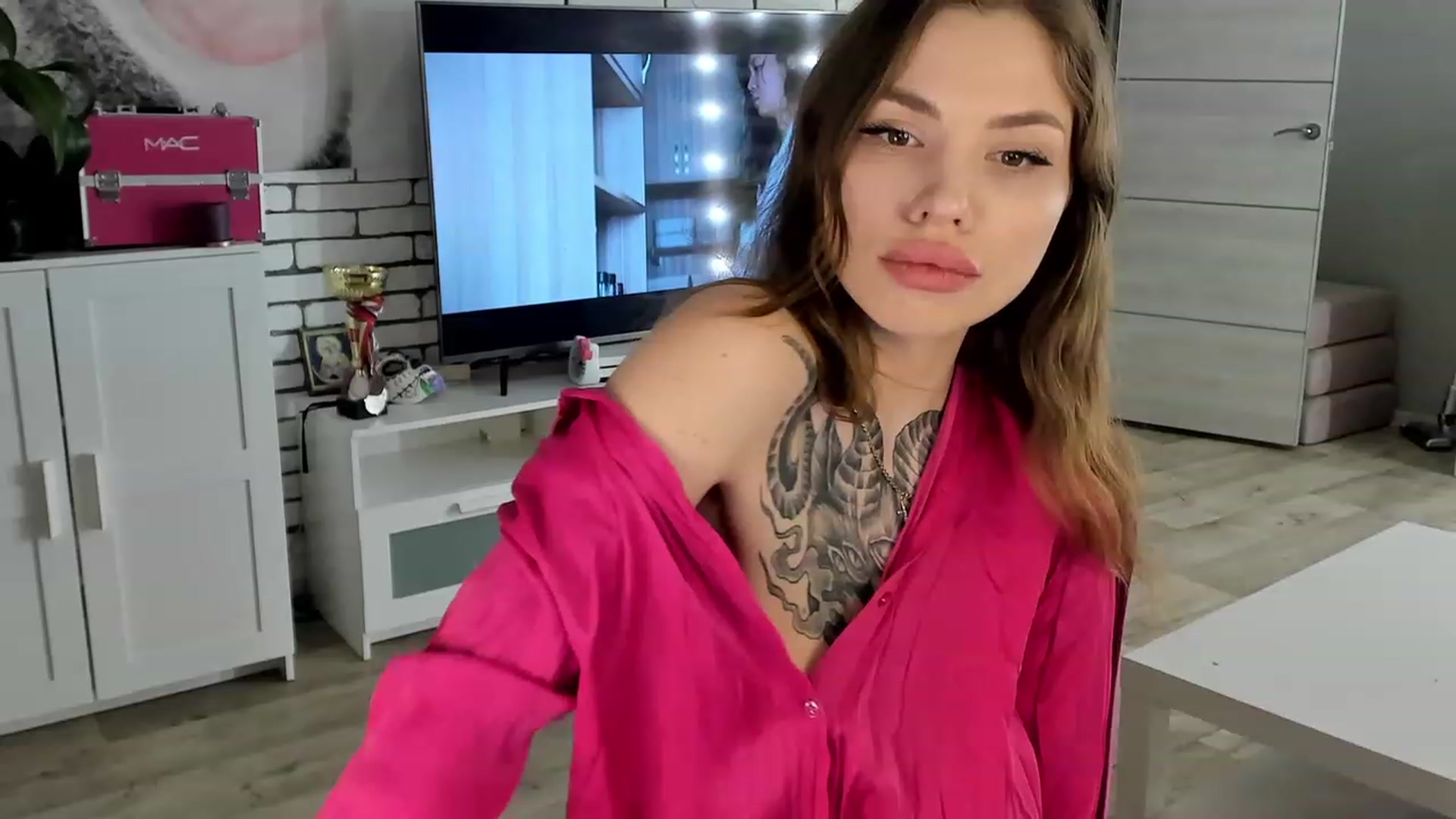 Gallery image thumbnail from MilanaSimple's myfreecams stream on, 11/24/2022, 21:56 image 13 of 20