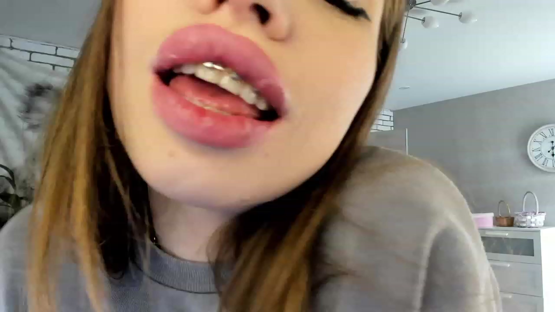 Gallery image thumbnail from MilanaSimple's myfreecams stream on, 11/30/2022, 22:44 image 15 of 20