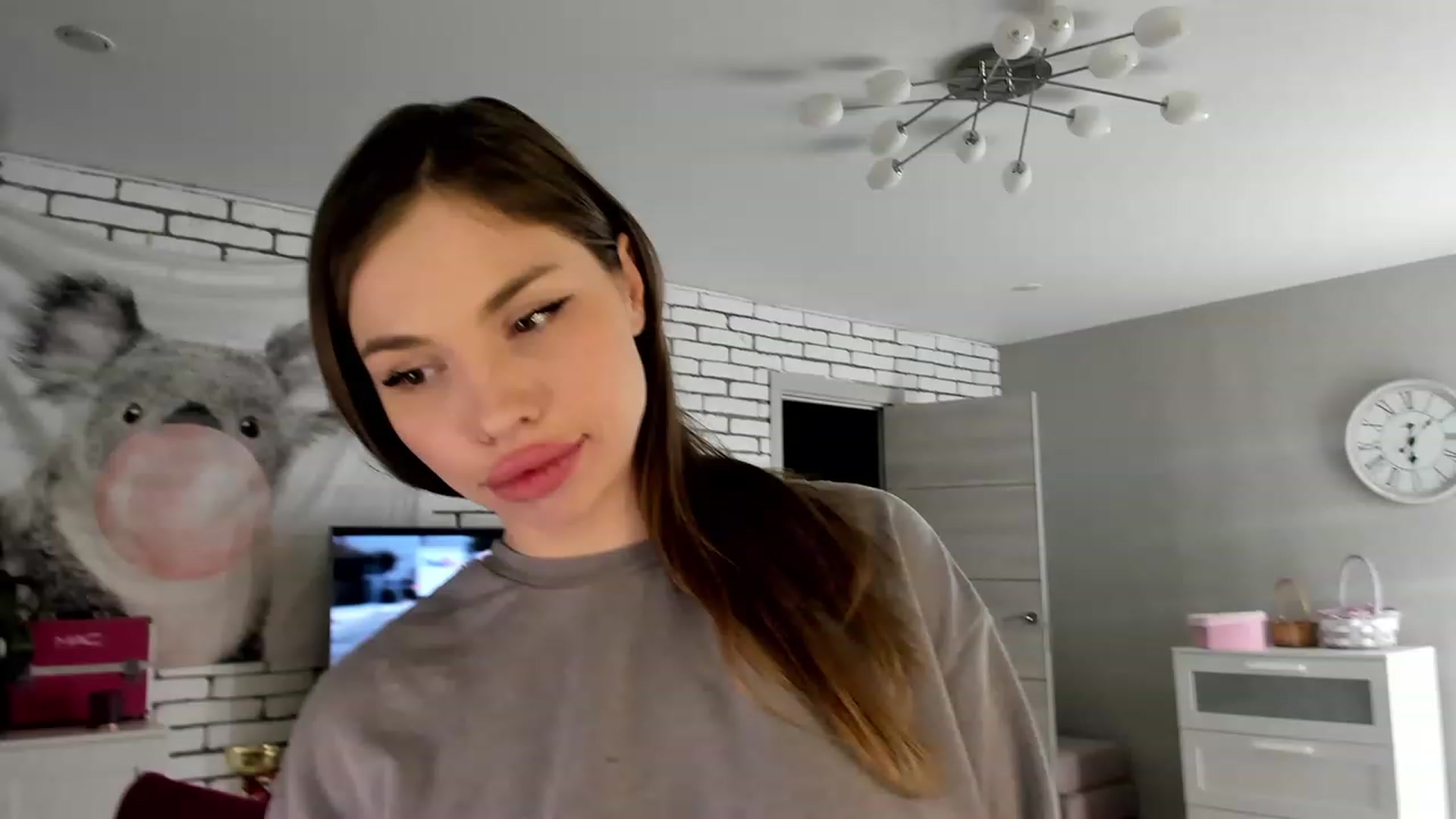 Gallery image thumbnail from MilanaSimple's myfreecams stream on, 11/30/2022, 22:44 image 1 of 20