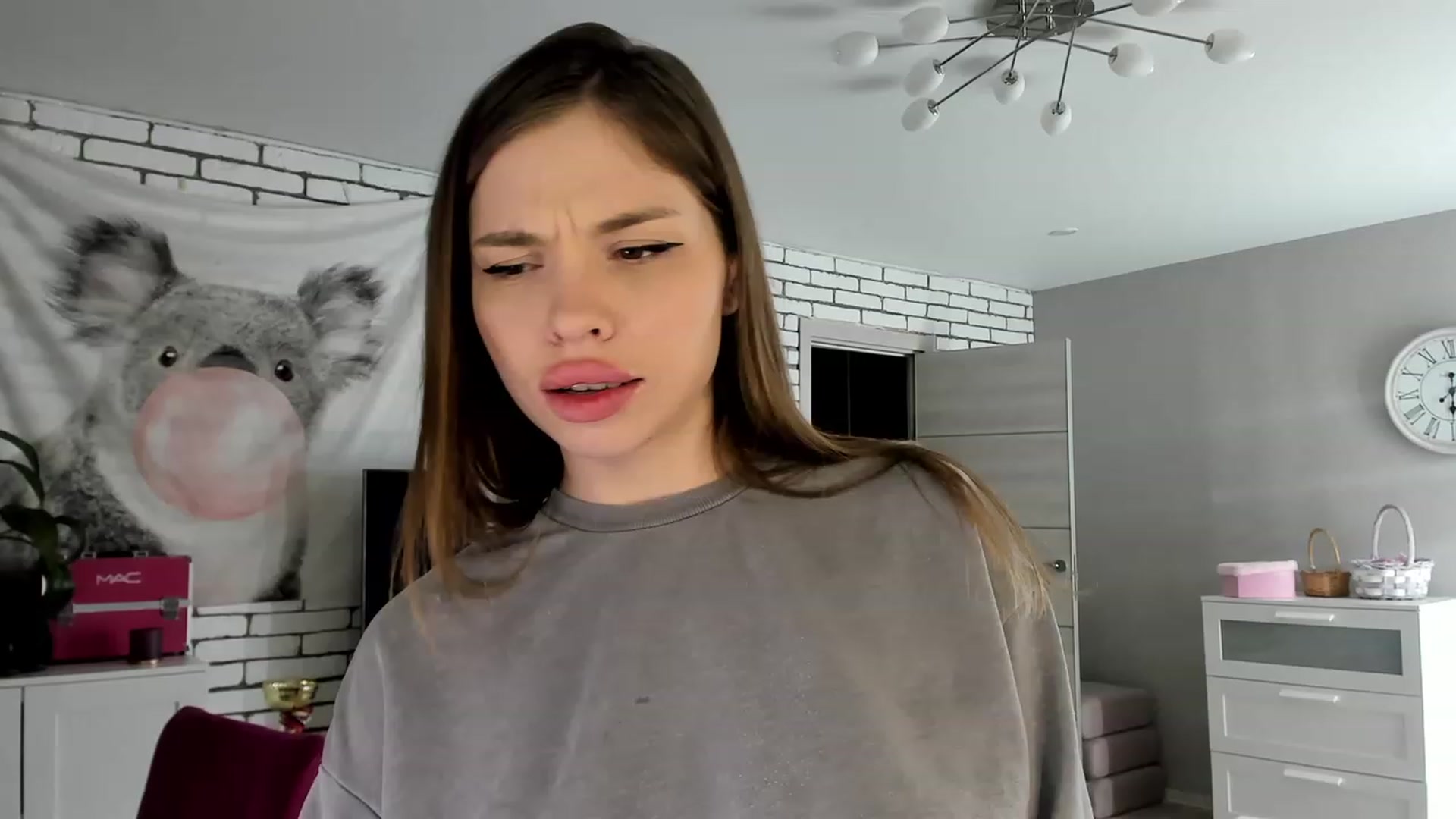 Gallery image thumbnail from MilanaSimple's myfreecams stream on, 11/30/2022, 22:44 image 9 of 20