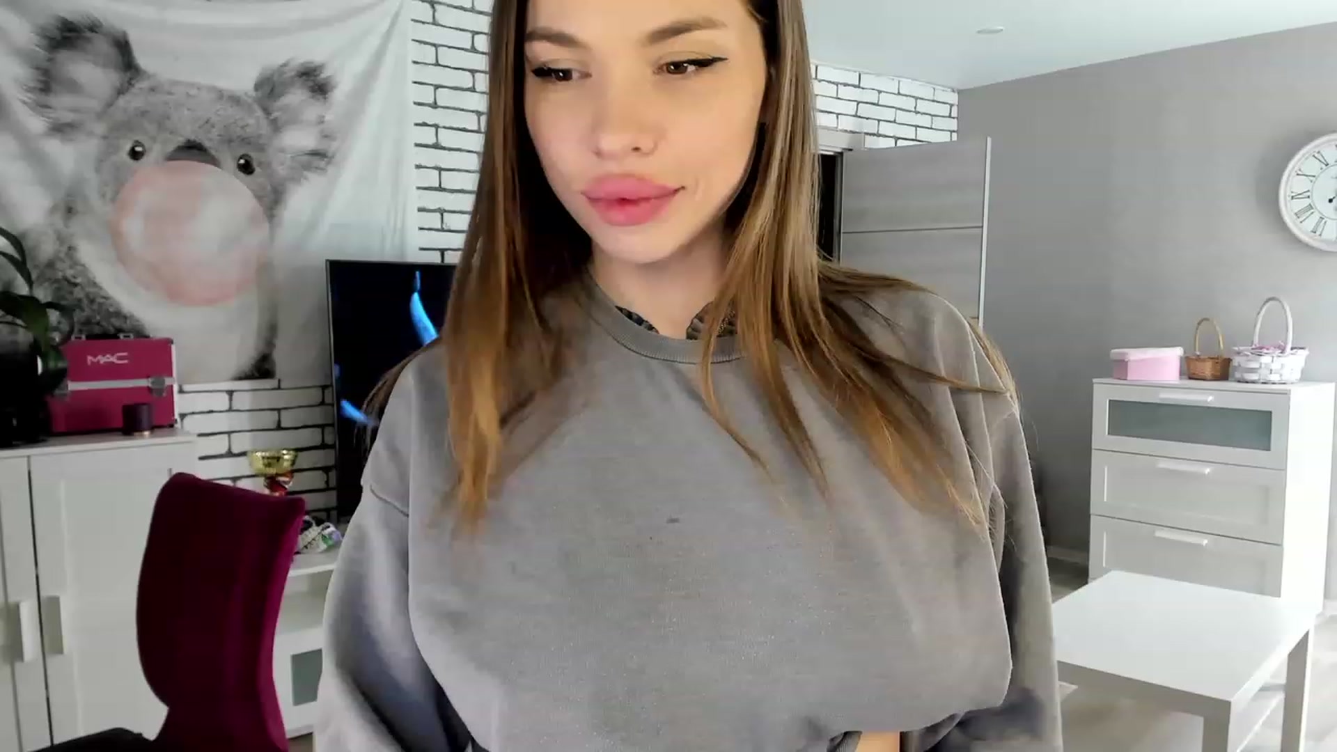 Gallery image thumbnail from MilanaSimple's myfreecams stream on, 11/30/2022, 22:44 image 20 of 20