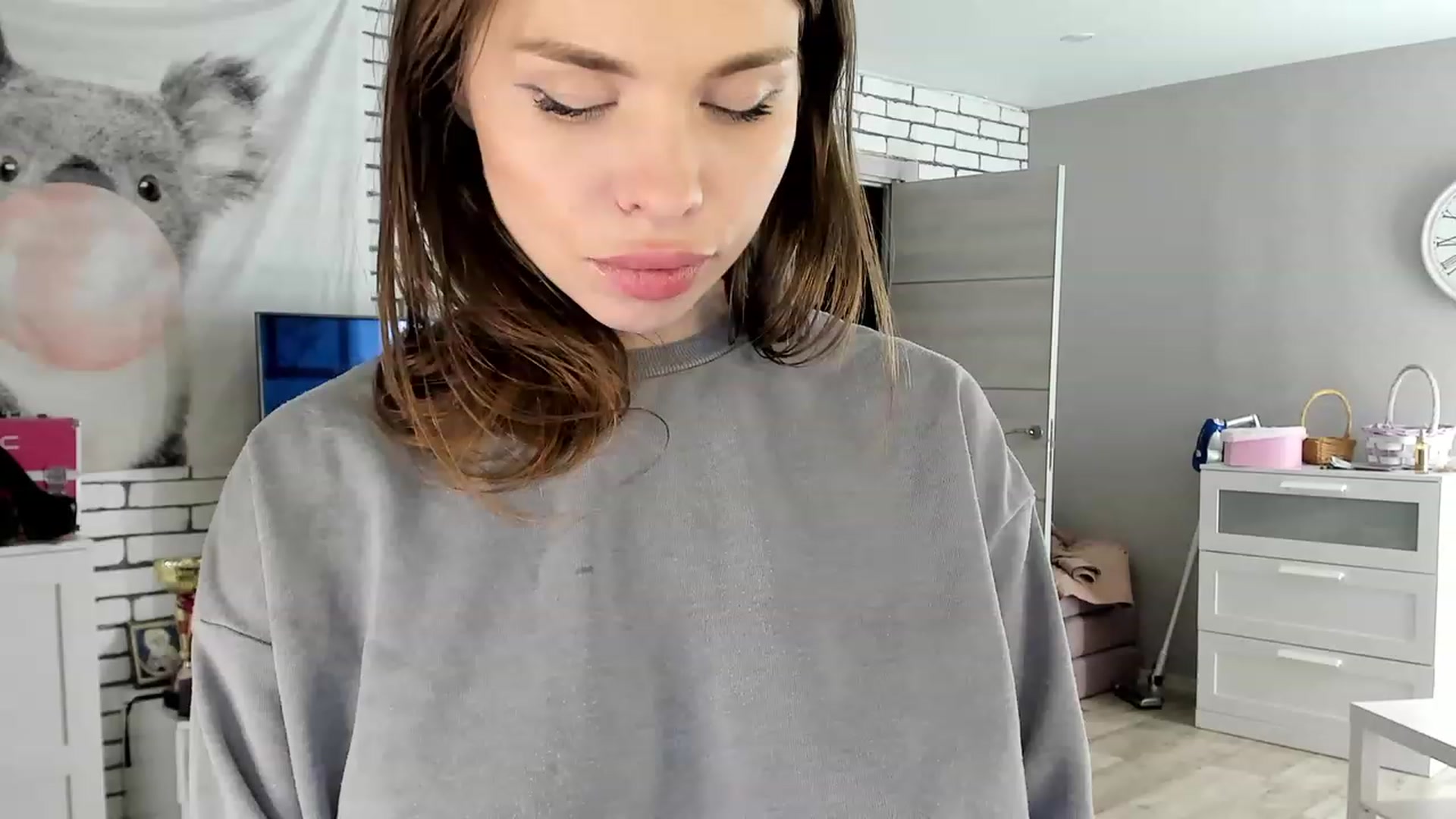 Gallery image thumbnail from MilanaSimple's myfreecams stream on, 12/13/2022, 01:55 image 14 of 20