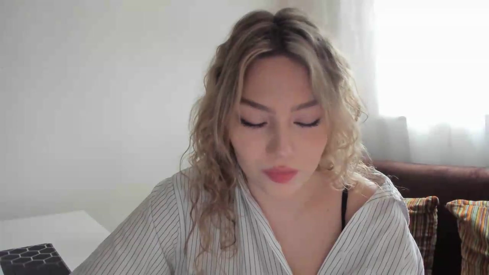 Gallery image thumbnail from Milanana's myfreecams stream on, 05/18/2026, 15:10 image 18 of 20