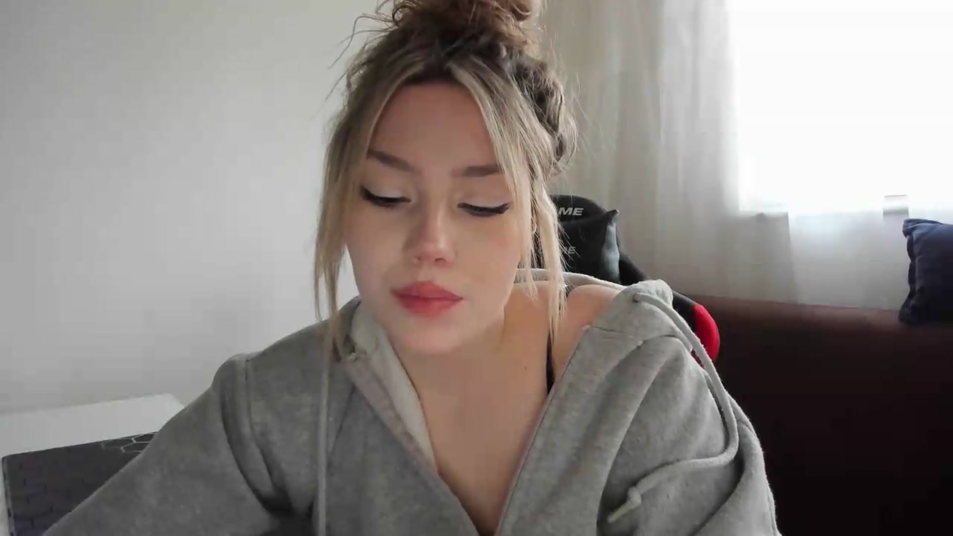 Gallery image thumbnail from Milanana's myfreecams stream on, 05/22/2026, 17:29 image 4 of 20