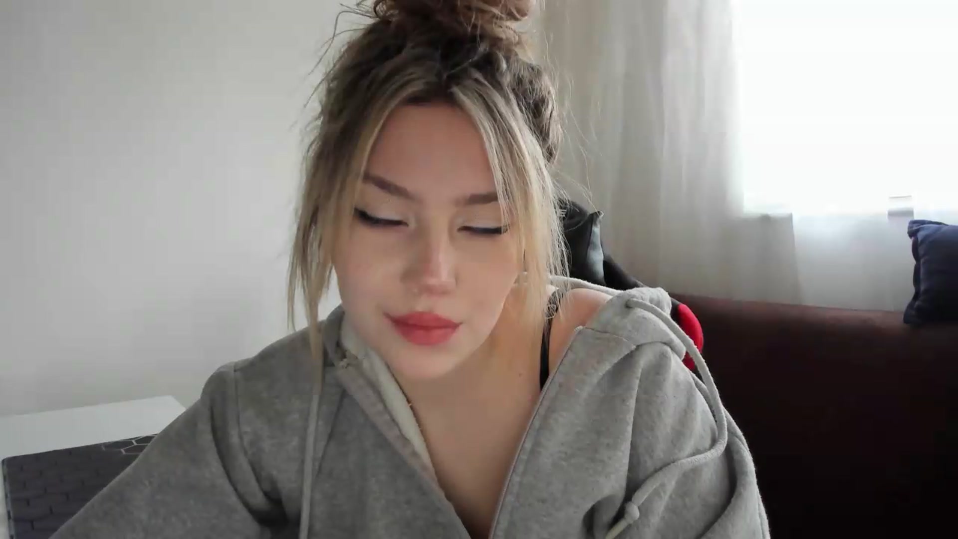 Gallery image thumbnail from Milanana's myfreecams stream on, 05/22/2026, 17:29 image 3 of 20