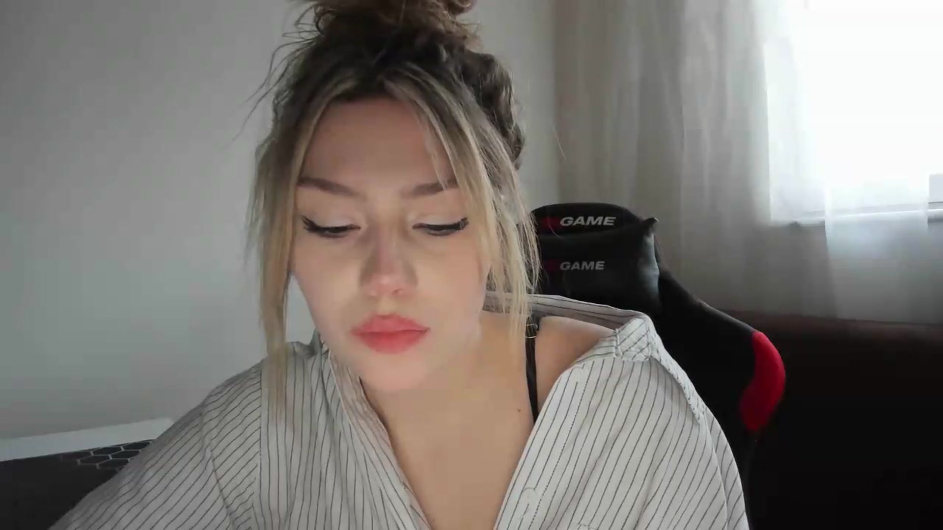 Gallery image thumbnail from Milanana's myfreecams stream on, 05/22/2026, 18:12 image 11 of 20