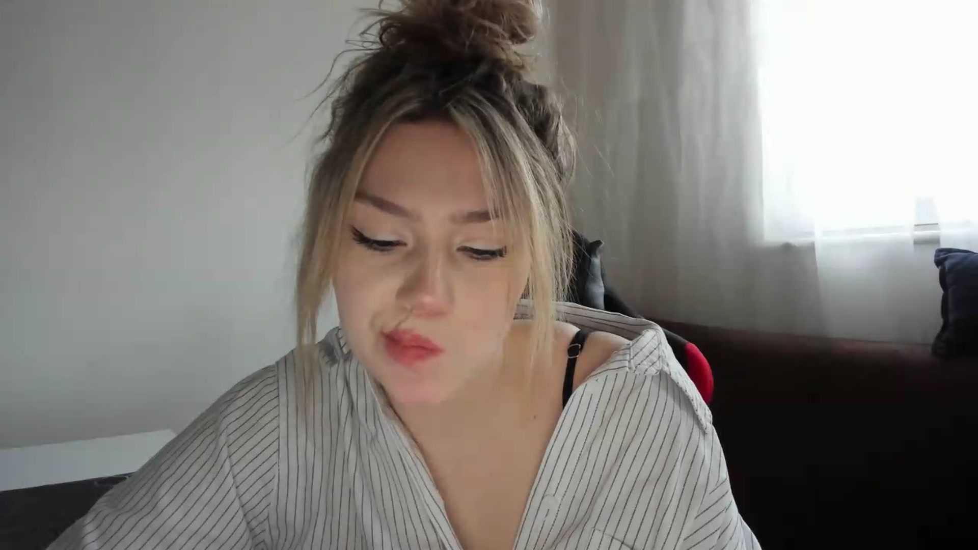 Gallery image thumbnail from Milanana's myfreecams stream on, 05/22/2026, 18:12 image 2 of 20