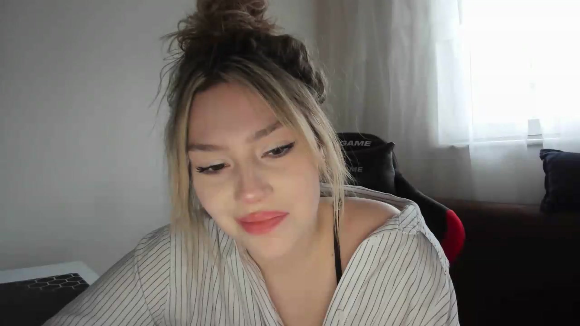 Gallery image thumbnail from Milanana's myfreecams stream on, 05/22/2026, 18:12 image 16 of 20