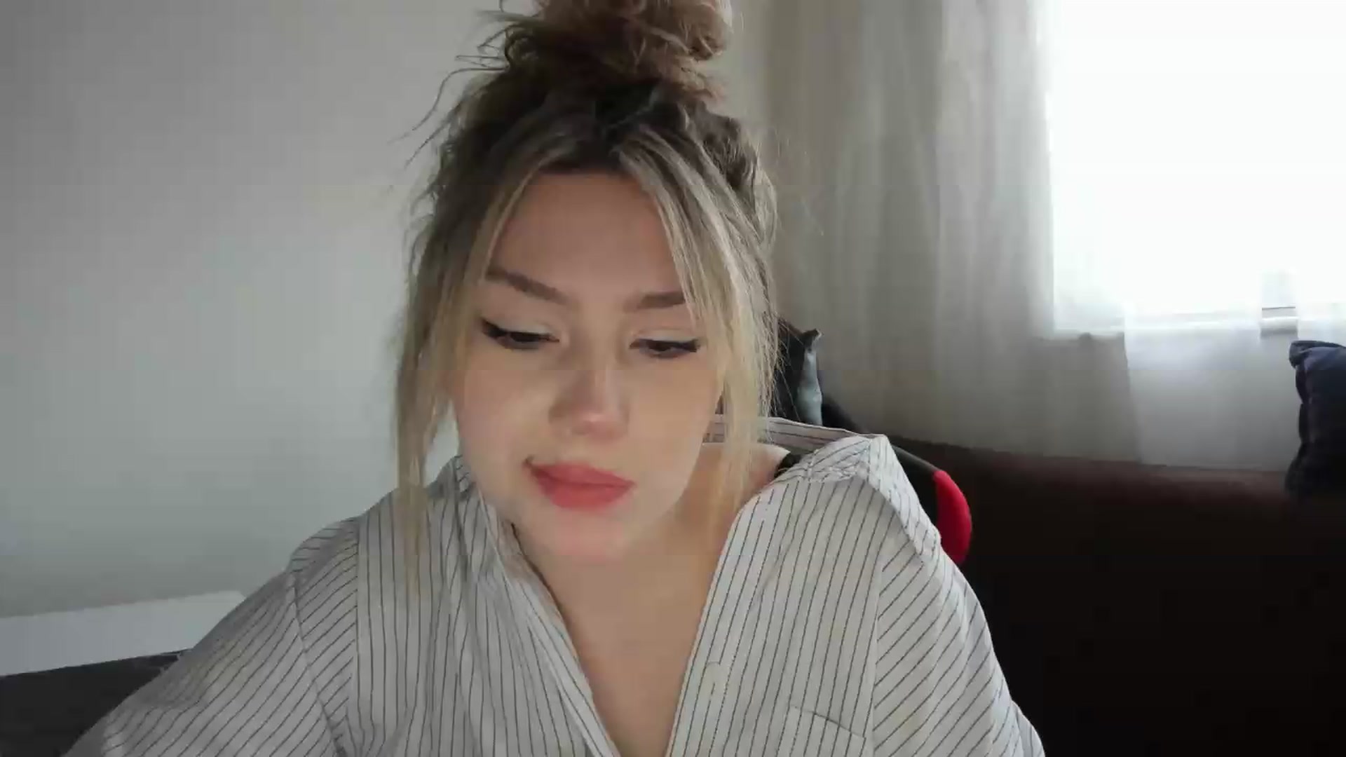 Gallery image thumbnail from Milanana's myfreecams stream on, 05/22/2026, 18:12 image 1 of 20