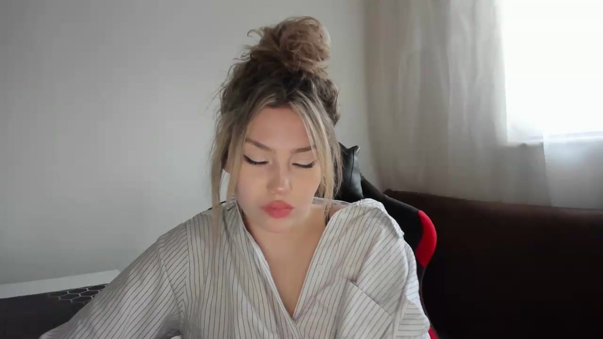 Gallery image thumbnail from Milanana's myfreecams stream on, 05/22/2026, 18:12 image 10 of 20