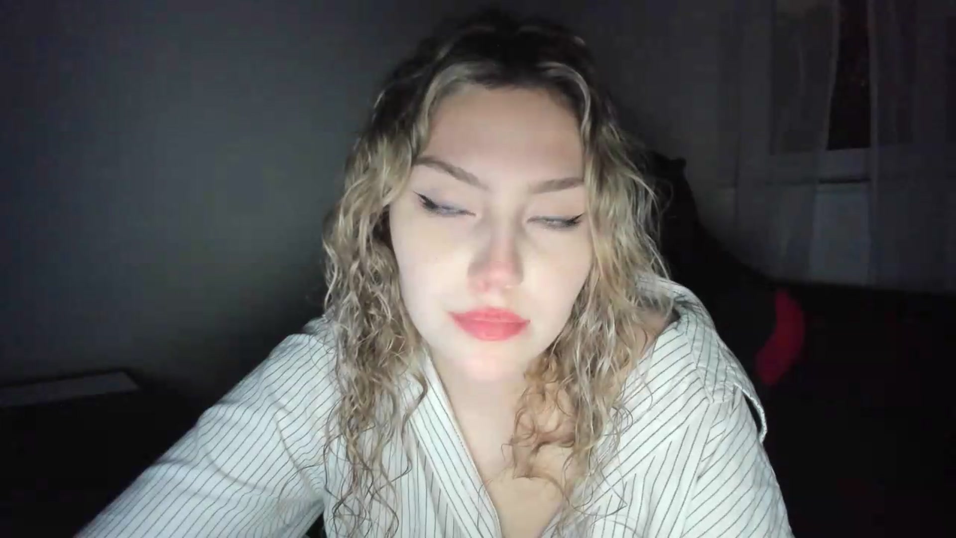 Gallery image thumbnail from Milanana's myfreecams stream on, 06/10/2026, 20:49 image 13 of 20