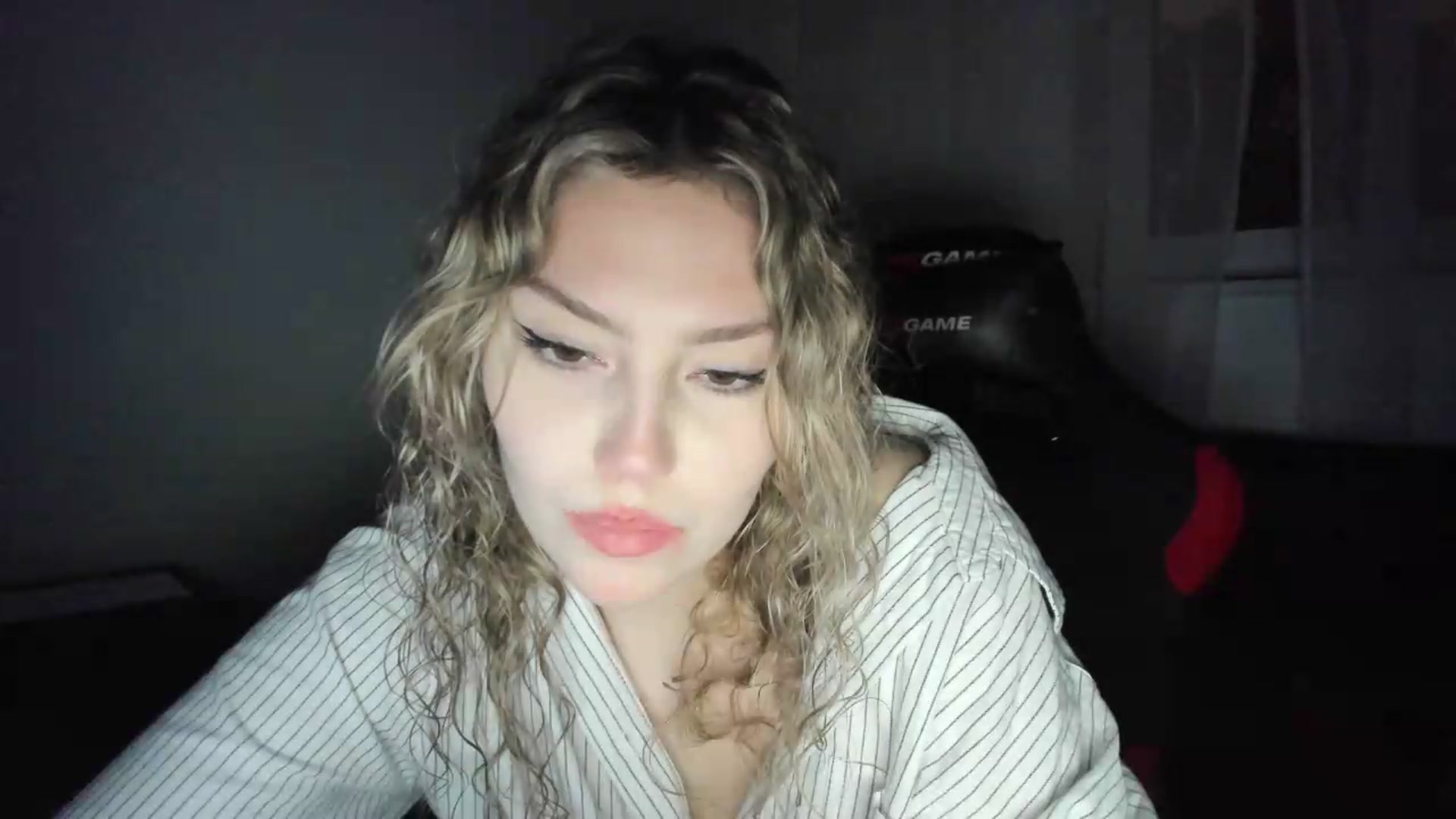 Gallery image thumbnail from Milanana's myfreecams stream on, 06/10/2026, 20:49 image 19 of 20