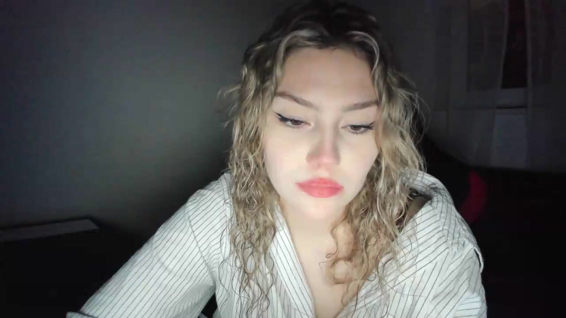Gallery image thumbnail from Milanana's myfreecams stream on, 06/10/2026, 20:49 image 5 of 20