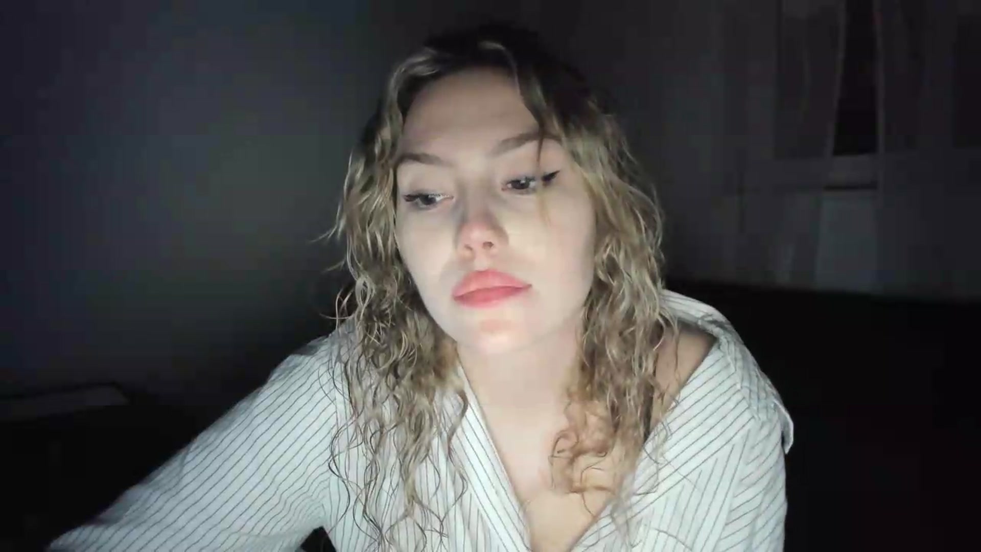 Gallery image thumbnail from Milanana's myfreecams stream on, 06/10/2026, 20:49 image 16 of 20