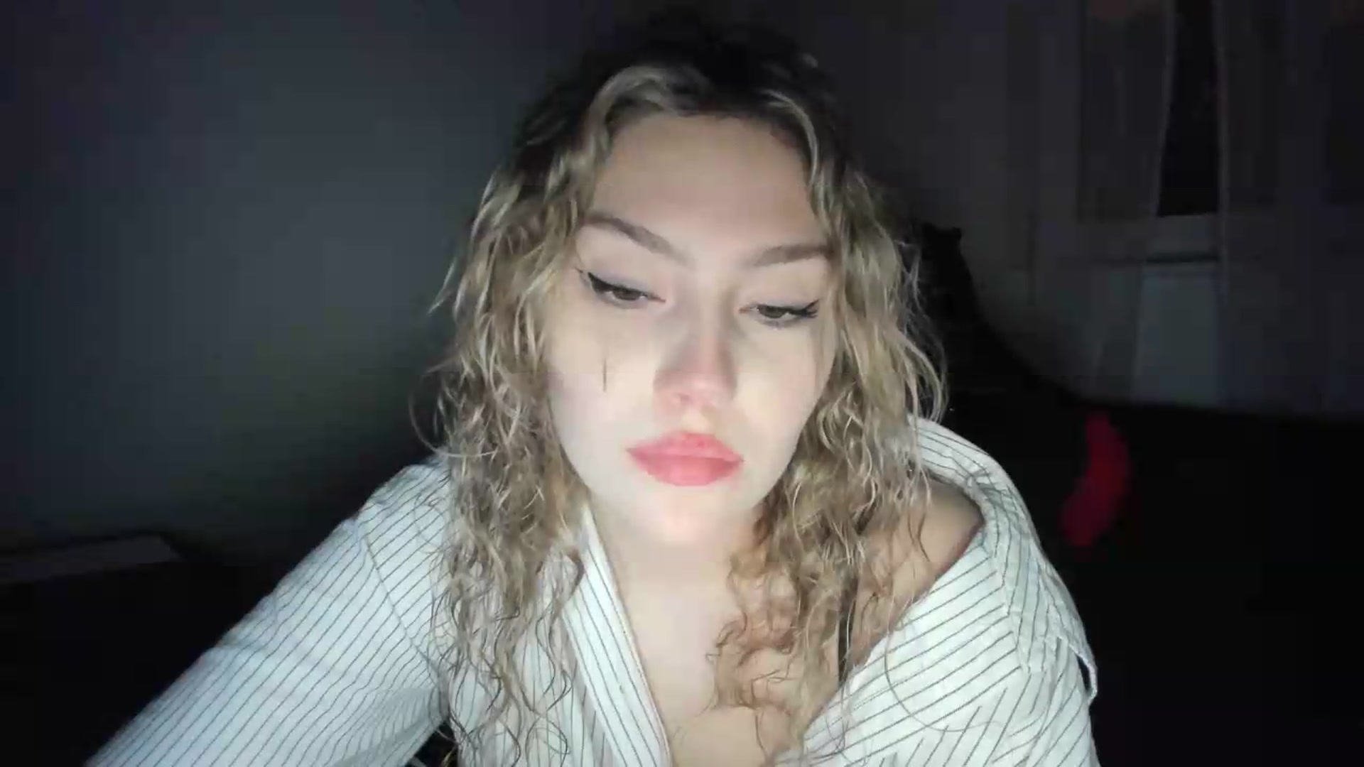 Gallery image thumbnail from Milanana's myfreecams stream on, 06/10/2026, 20:49 image 15 of 20