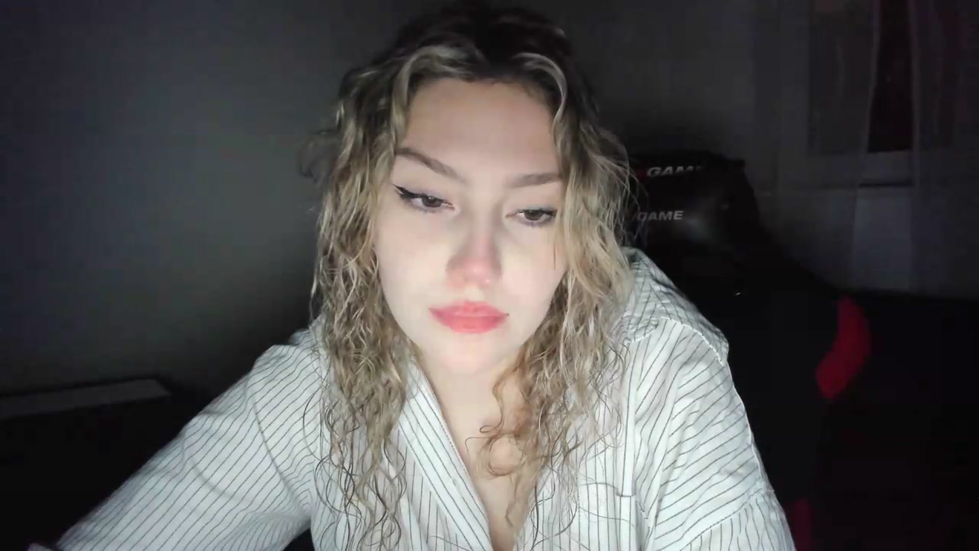 Gallery image thumbnail from Milanana's myfreecams stream on, 06/10/2026, 20:49 image 4 of 20
