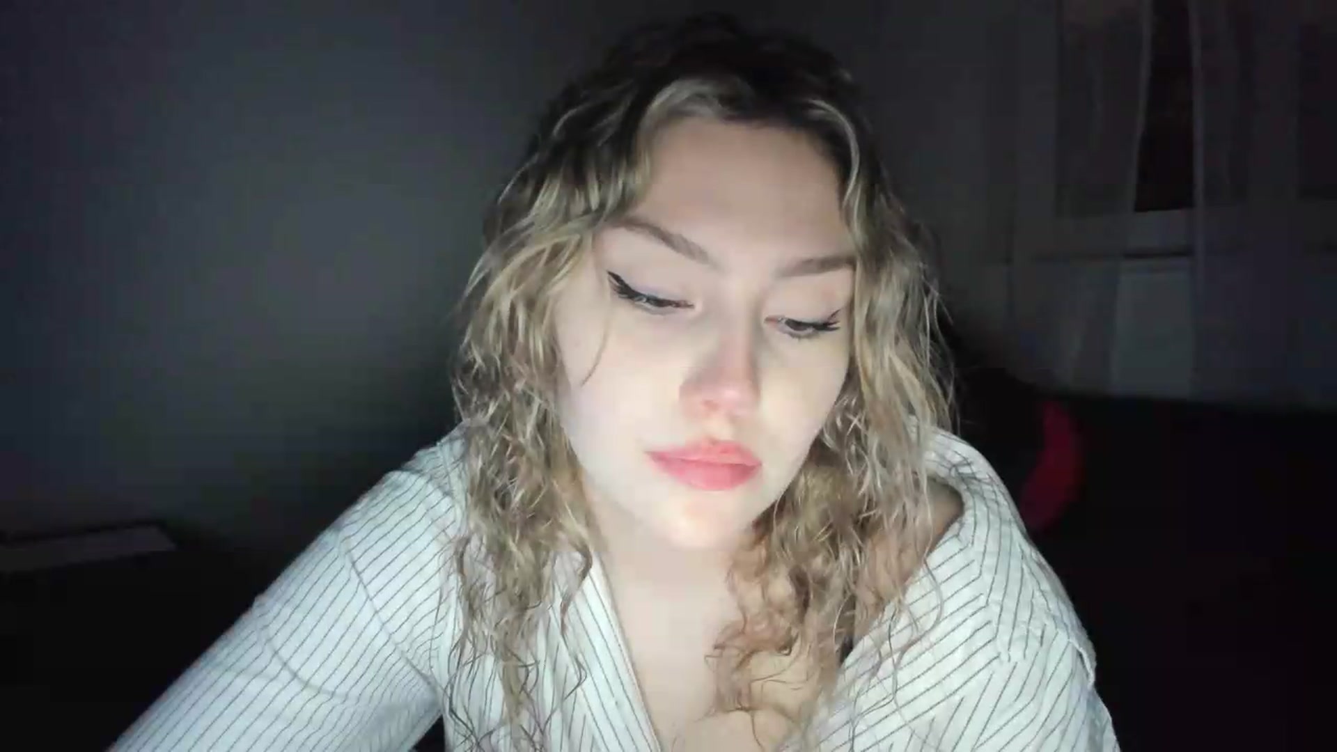 Gallery image thumbnail from Milanana's myfreecams stream on, 06/10/2026, 20:49 image 17 of 20