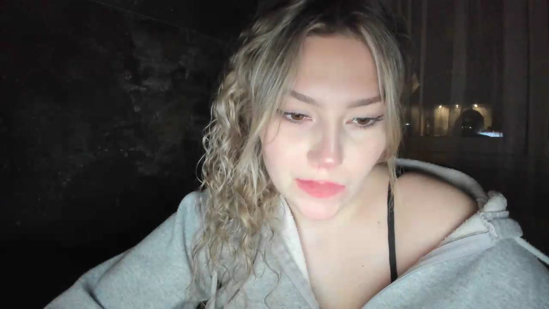 Gallery image thumbnail from Milanana's myfreecams stream on, 06/18/2026, 21:20 image 19 of 20