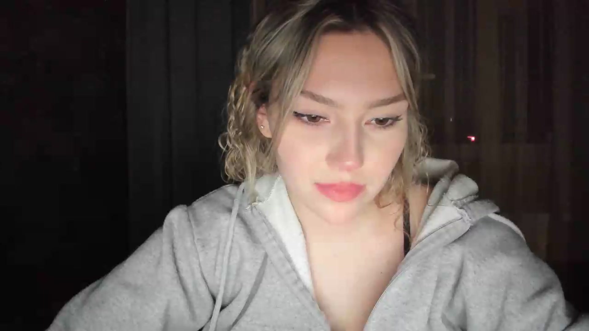 Gallery image thumbnail from Milanana's myfreecams stream on, 06/18/2026, 21:42 image 7 of 20