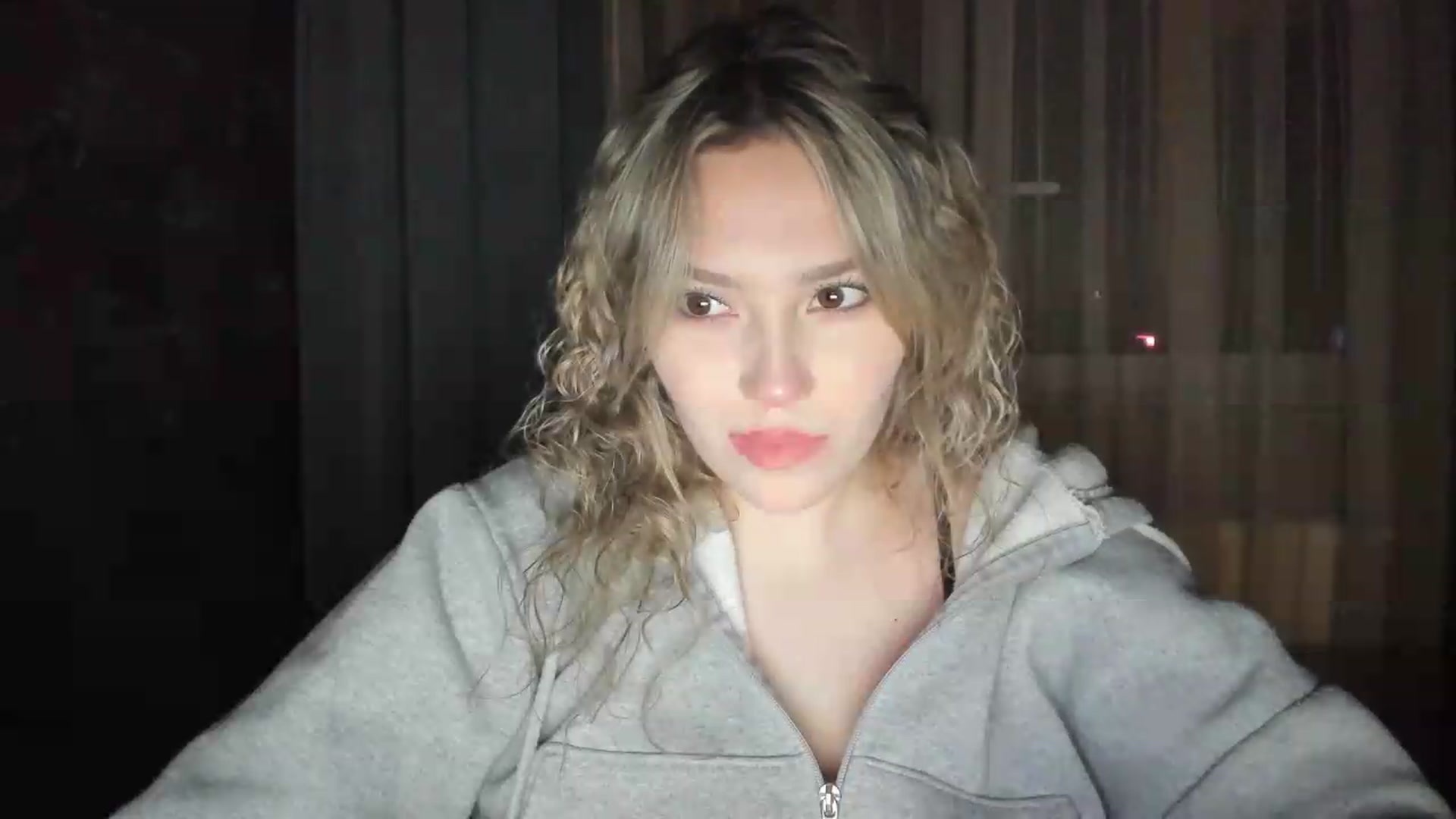 Gallery image thumbnail from Milanana's myfreecams stream on, 06/18/2026, 21:42 image 17 of 20